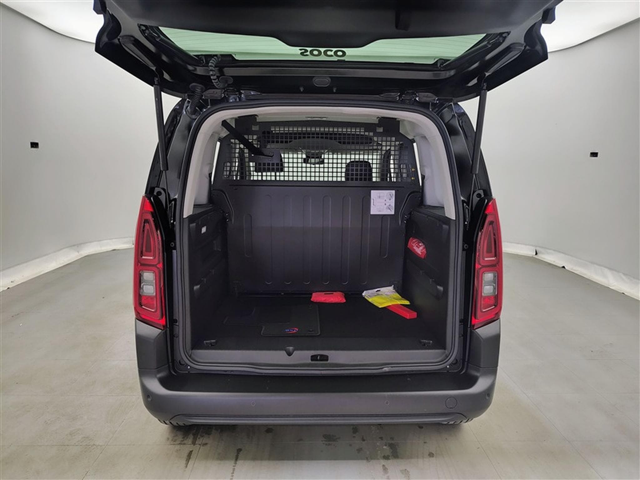 Citroen Berlingo 1.5 HDi Multispace CARPLAY / FULL LED / CAMERA / JA 16" (2026) - Photo 14