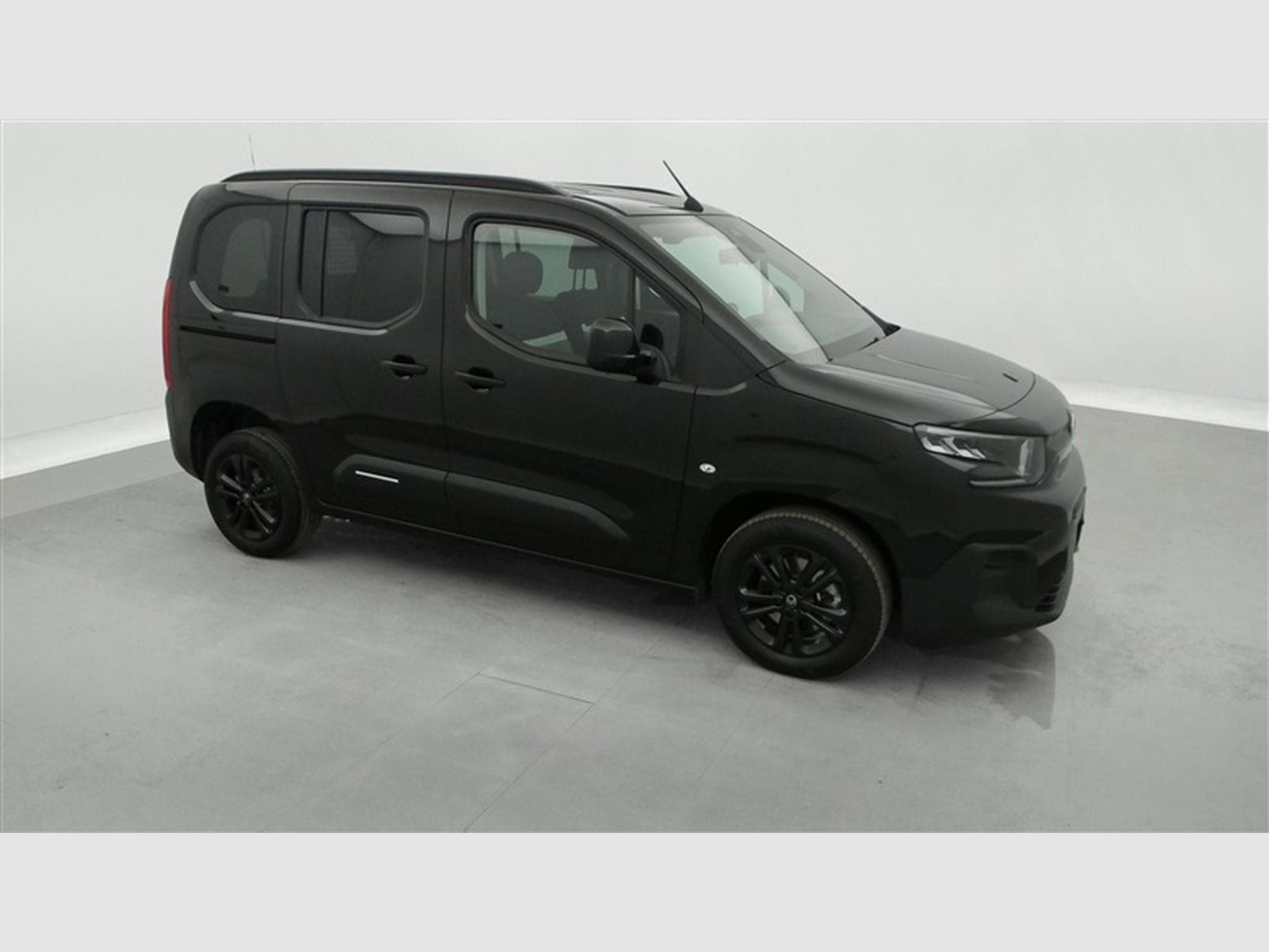 Citroen Berlingo 1.5 HDi Multispace CARPLAY / FULL LED / CAMERA / JA 16" (2026) - Photo 23