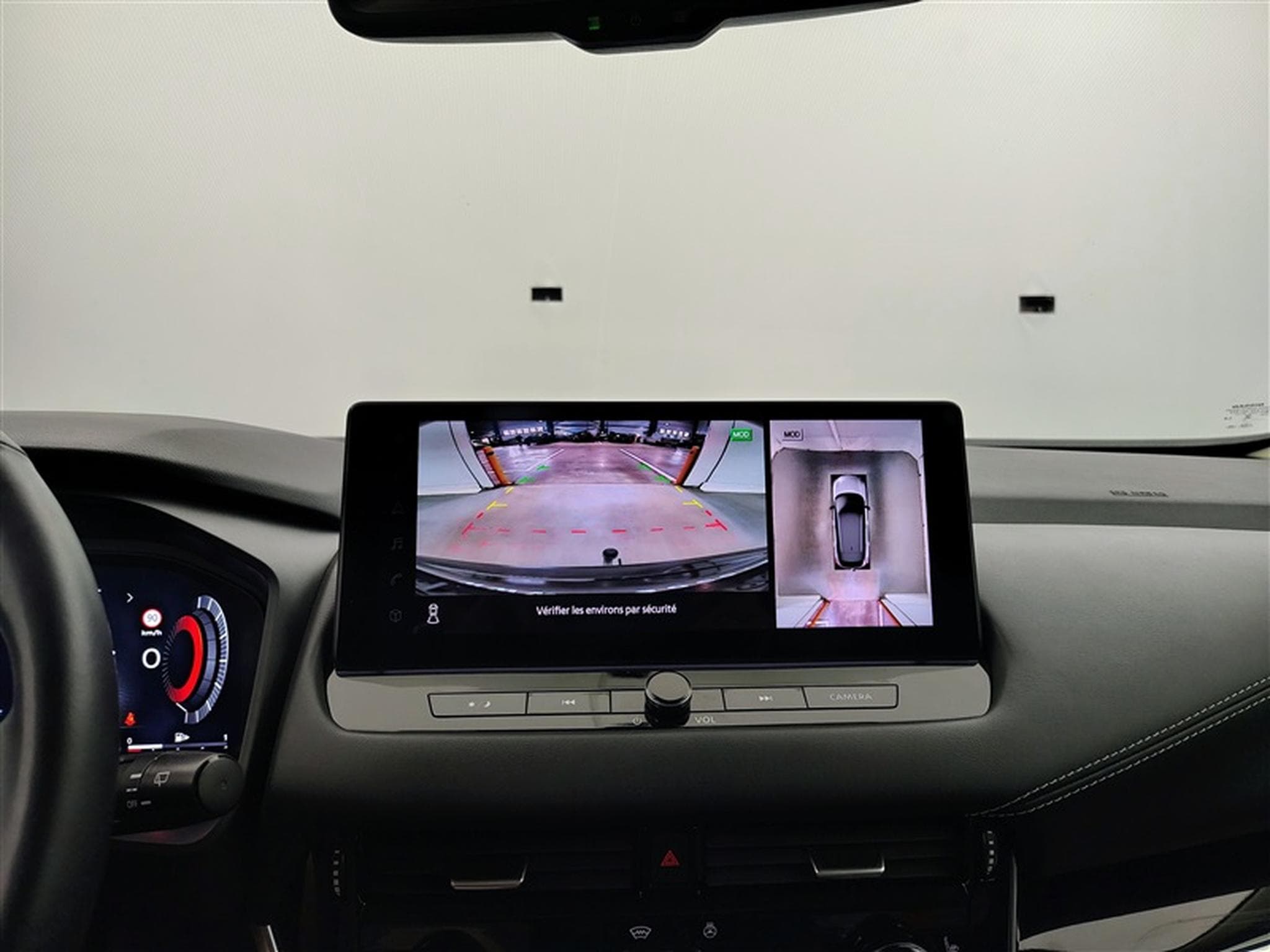 Nissan Qashqai e-Power 1.5 DIG-T CLIM/NAVI/CAMERA 360 (2023) - Photo 17
