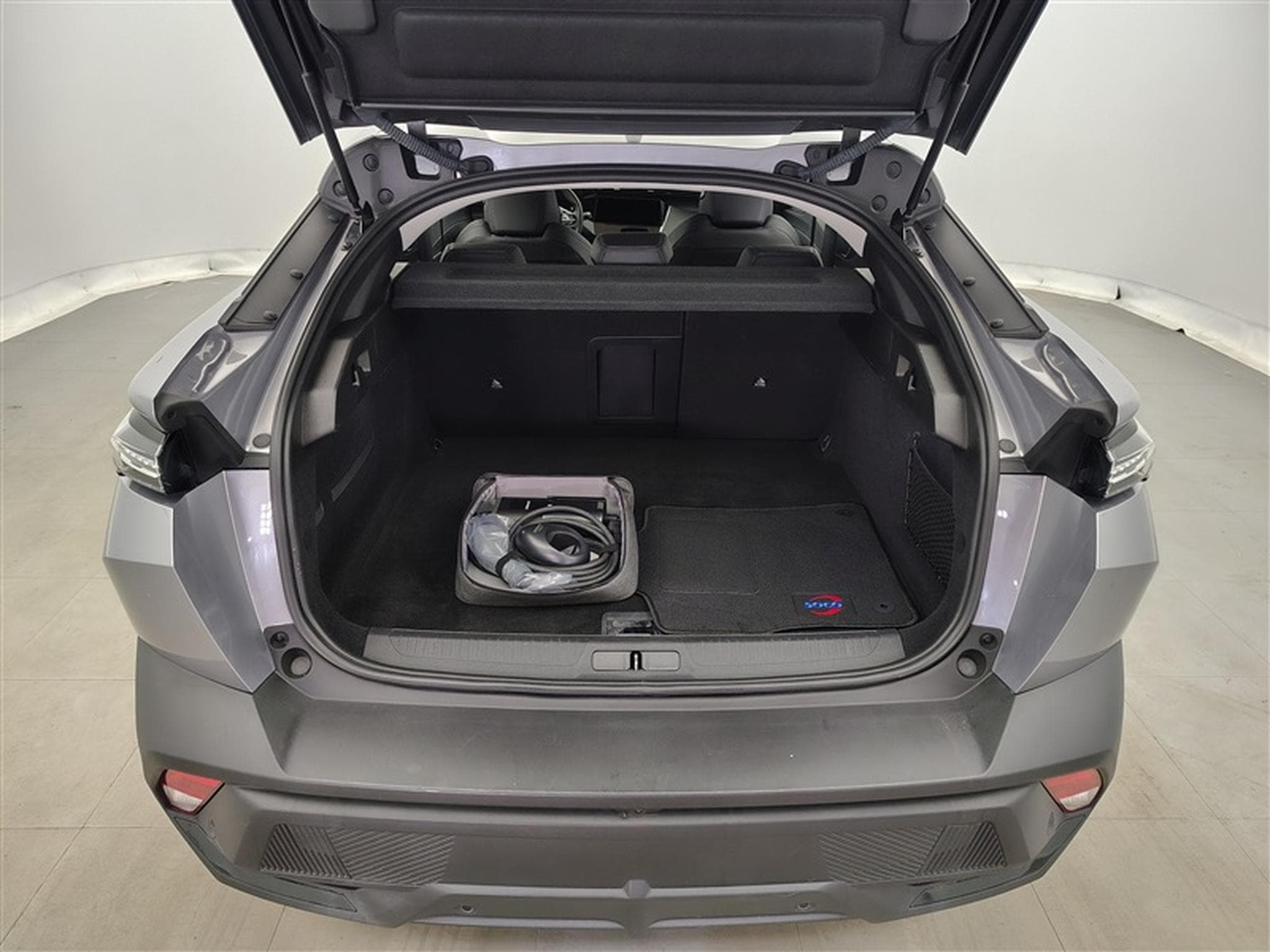 Peugeot 408 1.6 PHEV 150cv EAT8 Allure NAVI / FULL LED / CAMERA 360 (2024) - Photo 14