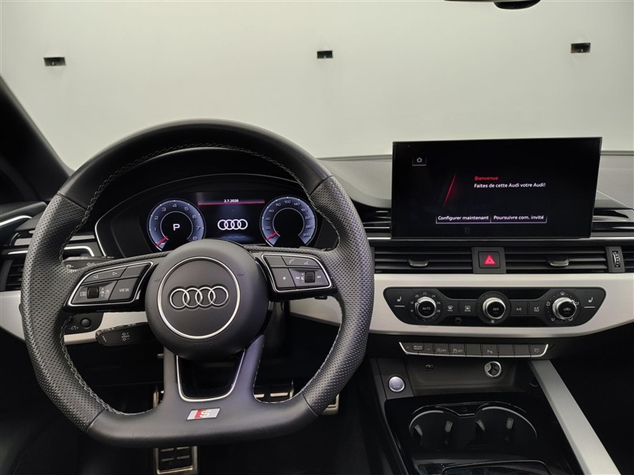 Audi A4 Avant 35 TFSI S-Line Competition  S-tronic *FULL OPTIONS* (2024) - Photo 8