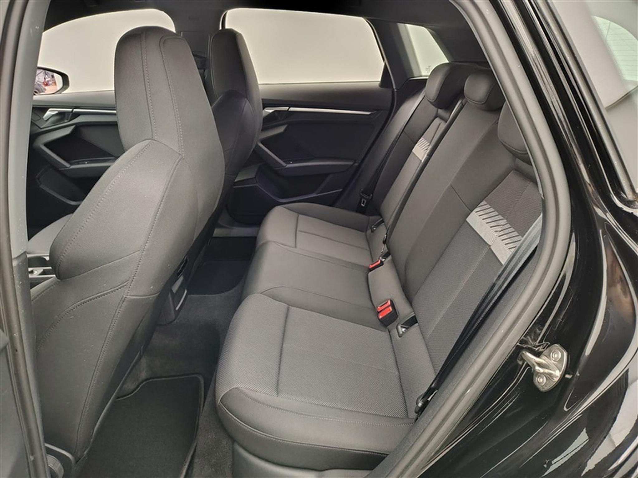 Audi A3 Sportback 30 TFSI Advanced S tronic  Navi / Led / PDC av+ar (2023) - Photo 13