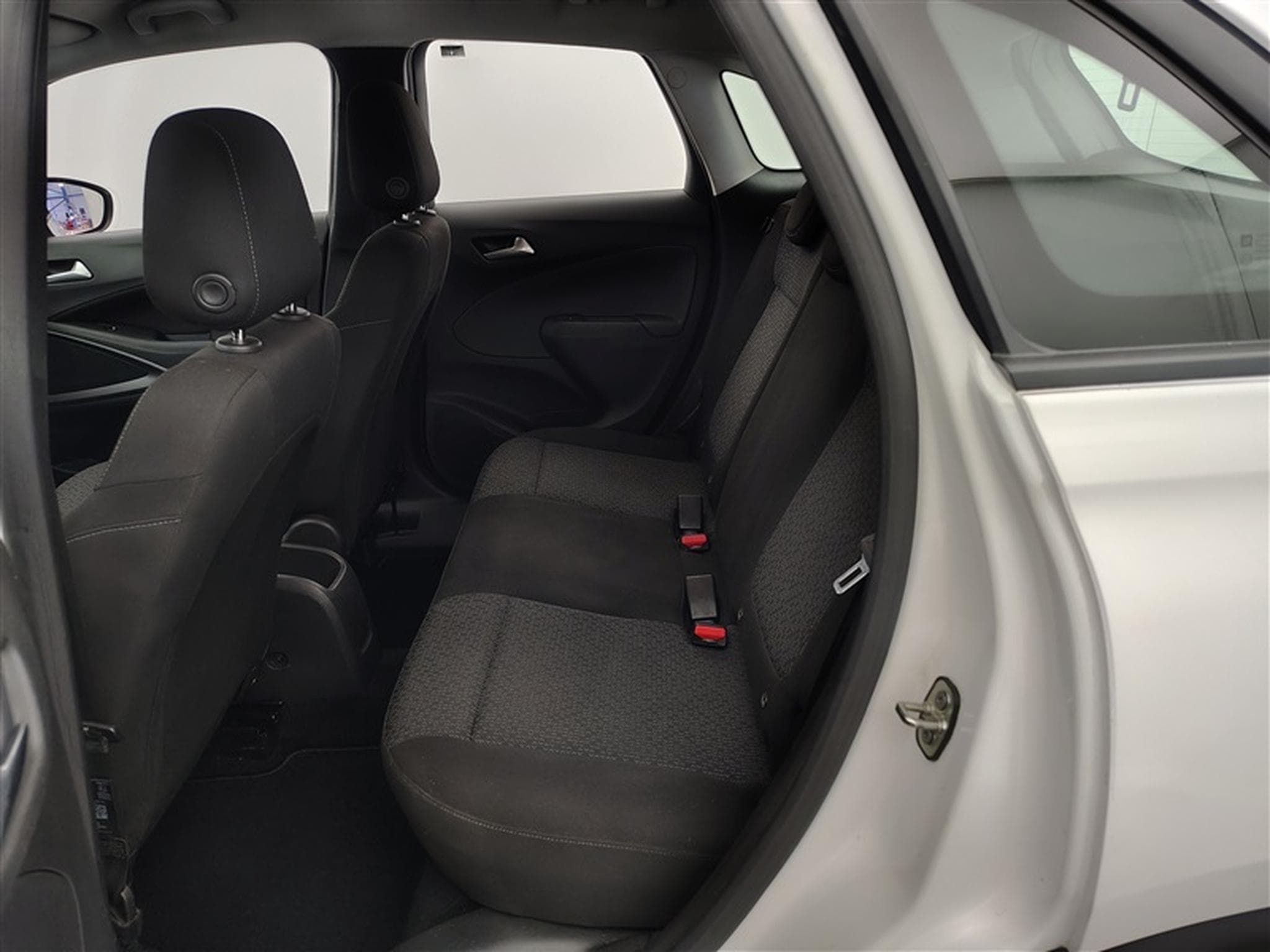 Opel Crossland 1.2 Edition CARPLAY / FULL LED / CLIM (2024) - Photo 13