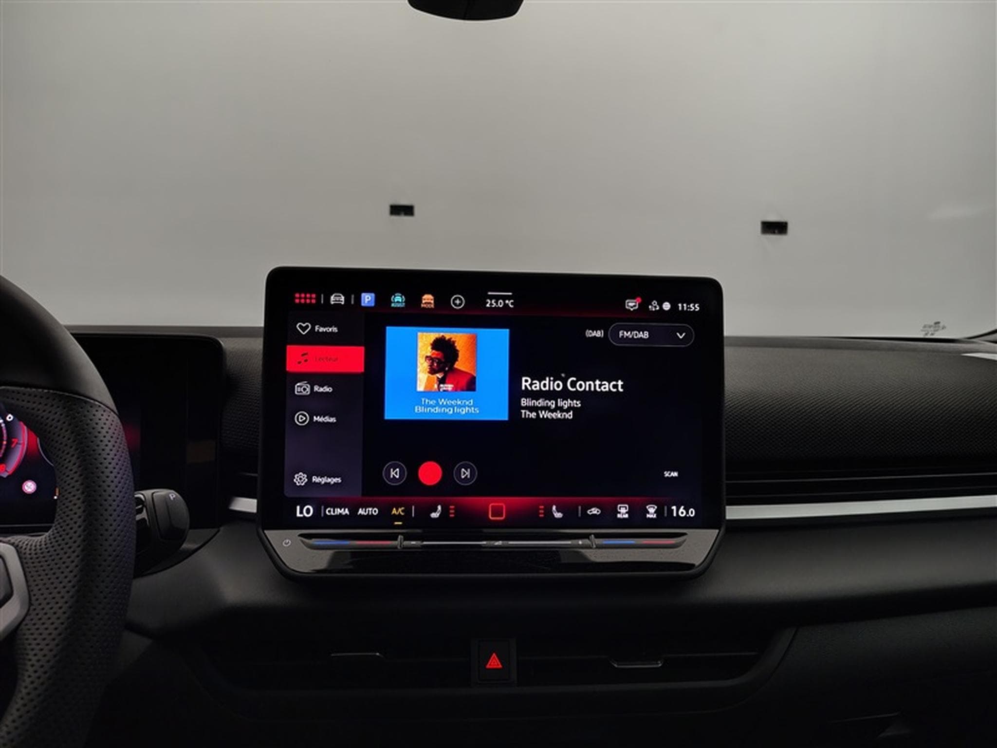 VW T-Roc 1.5 TSI 150cv DSG R-Line CARPLAY / FULL LED / PANO / CAMERA (2026) - Photo 11
