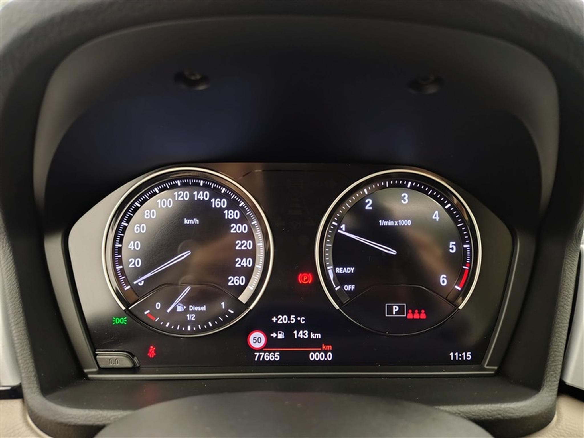 BMW X1 1.5 dA sDrive16 NAVI / CUIR / TOIT PANO (2021) - Photo 10