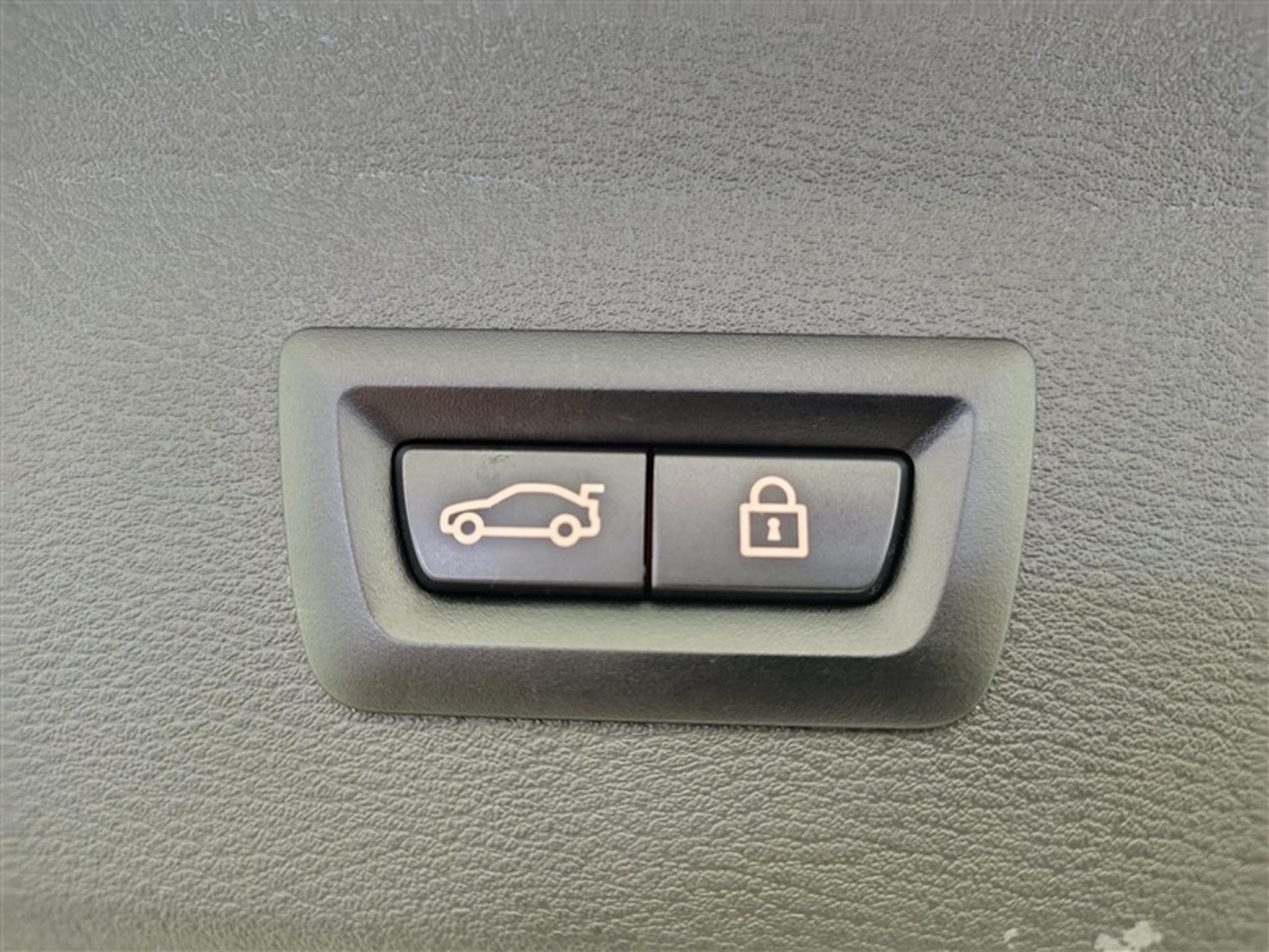 BMW X1 1.5 dA sDrive16 NAVI / CUIR / TOIT PANO (2021) - Photo 19