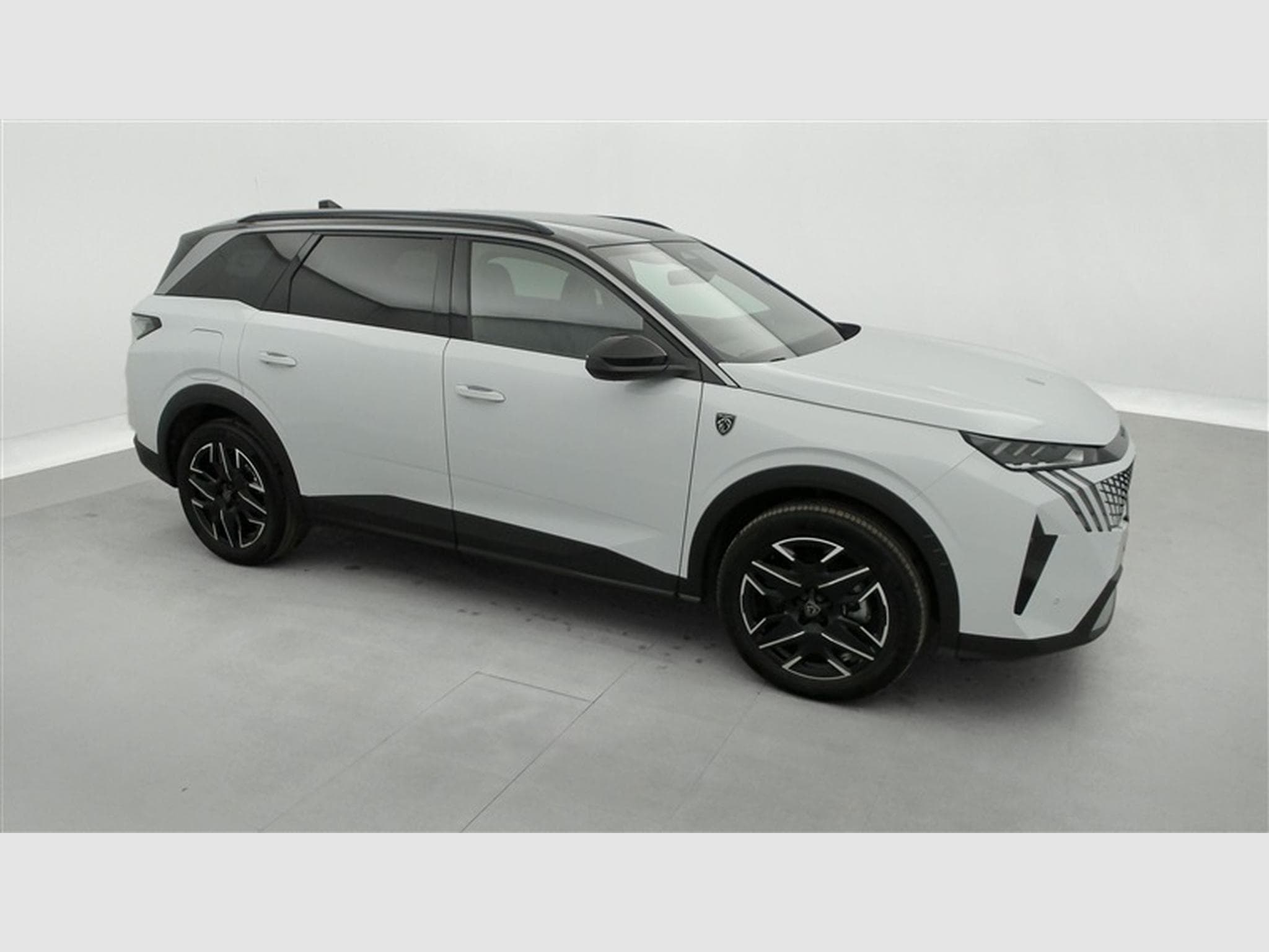 Peugeot 5008 1.2 Hybrid 145Cv e-DCS6 GT 7PL / NAVI / CARPLAY / CAMERA (2025) - Photo 25