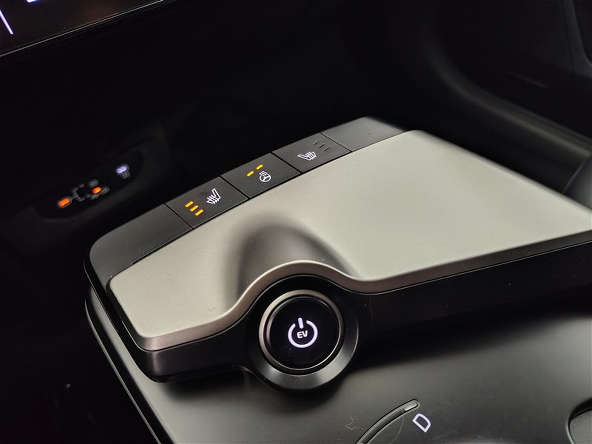 Kia EV6 EV6 Edition NAVI / FULL LED / CUIR PARTIEL / CAMERA (2025) - Photo 19