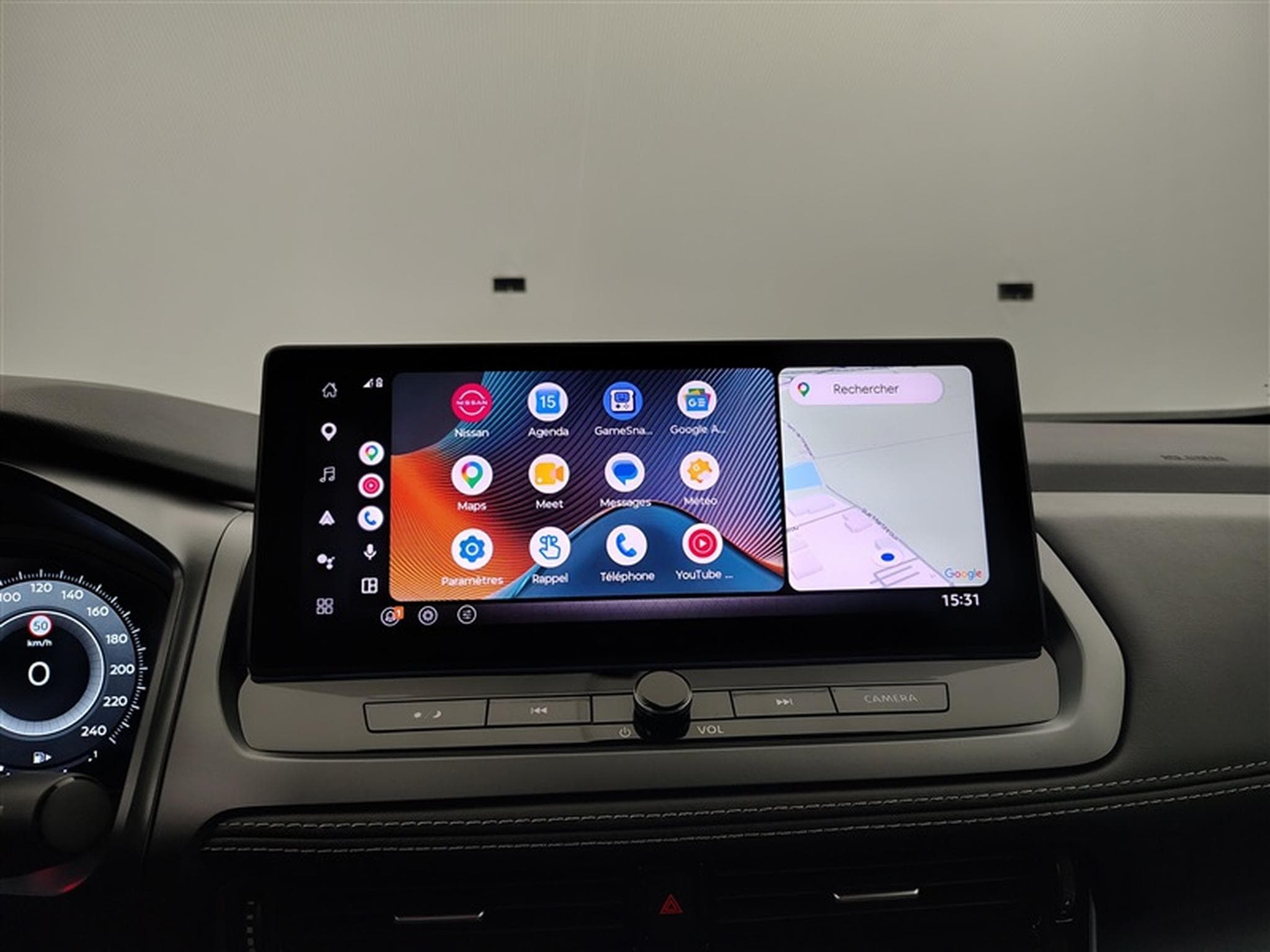 Nissan Qashqai 1.3 DIG-T MHEV X-Tronic N-Connecta CARPLAY / FULL LED / CAM (2026) - Photo 21