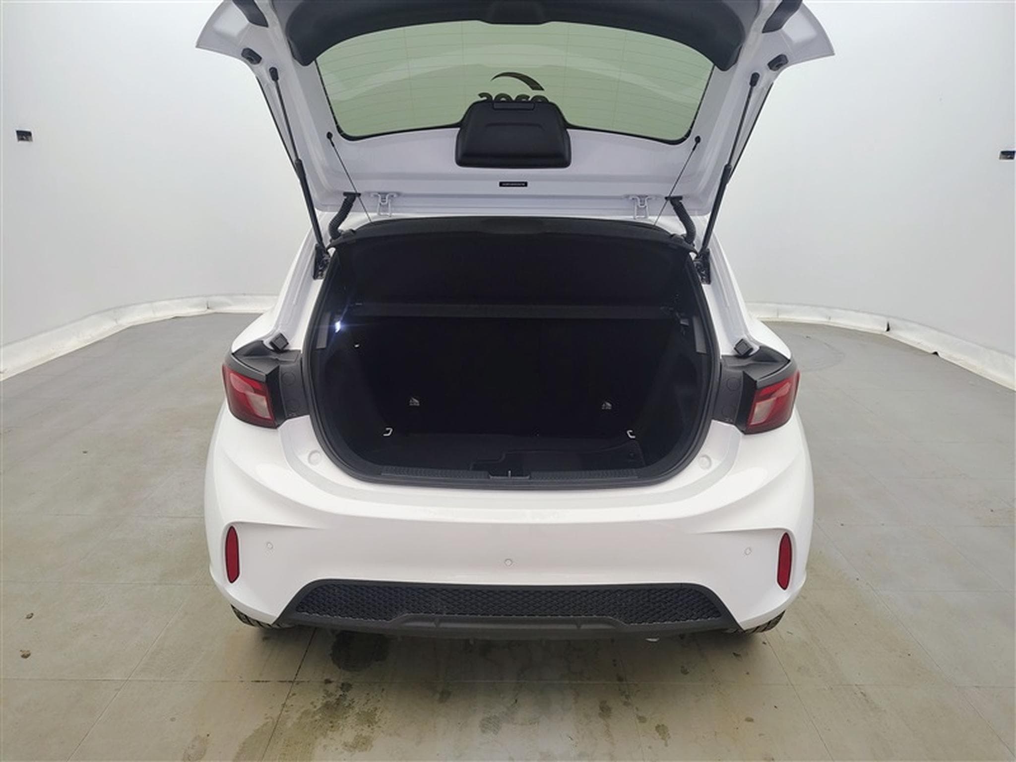 MG MG3 1.5 Hybrid+ Luxury NAVI / FULL LED / CAMERA 360° / JA 16" (2026) - Photo 14