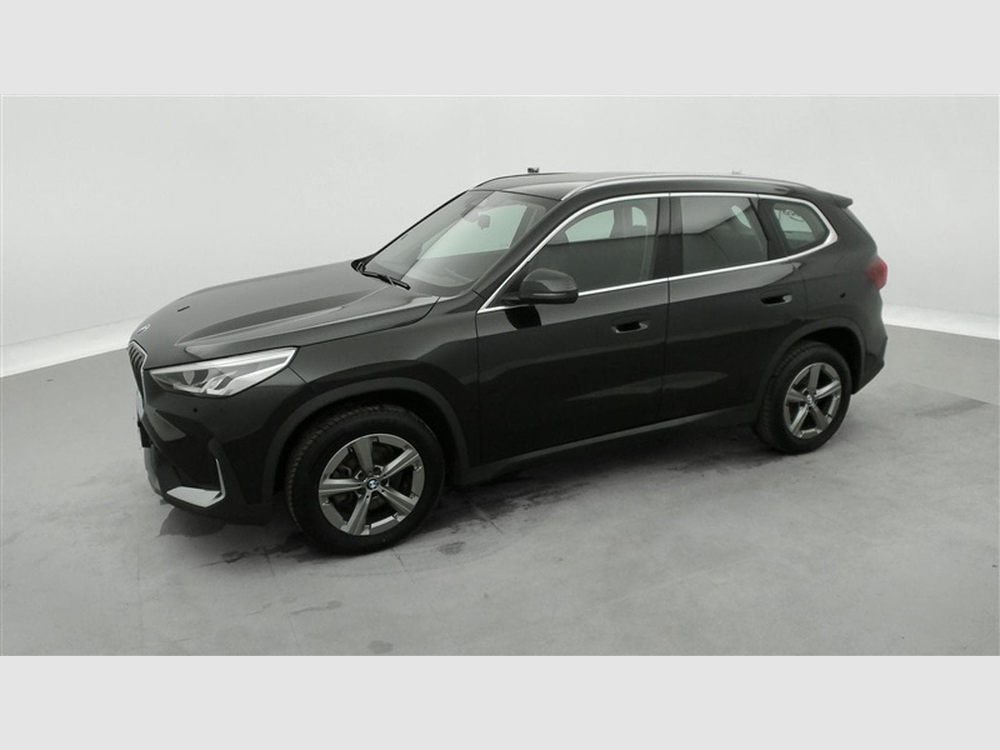 BMW X1 1.5iA sDrive20 MHEV NAVI/FULL LED/JA/PDC AV AR (2023) - Photo 22