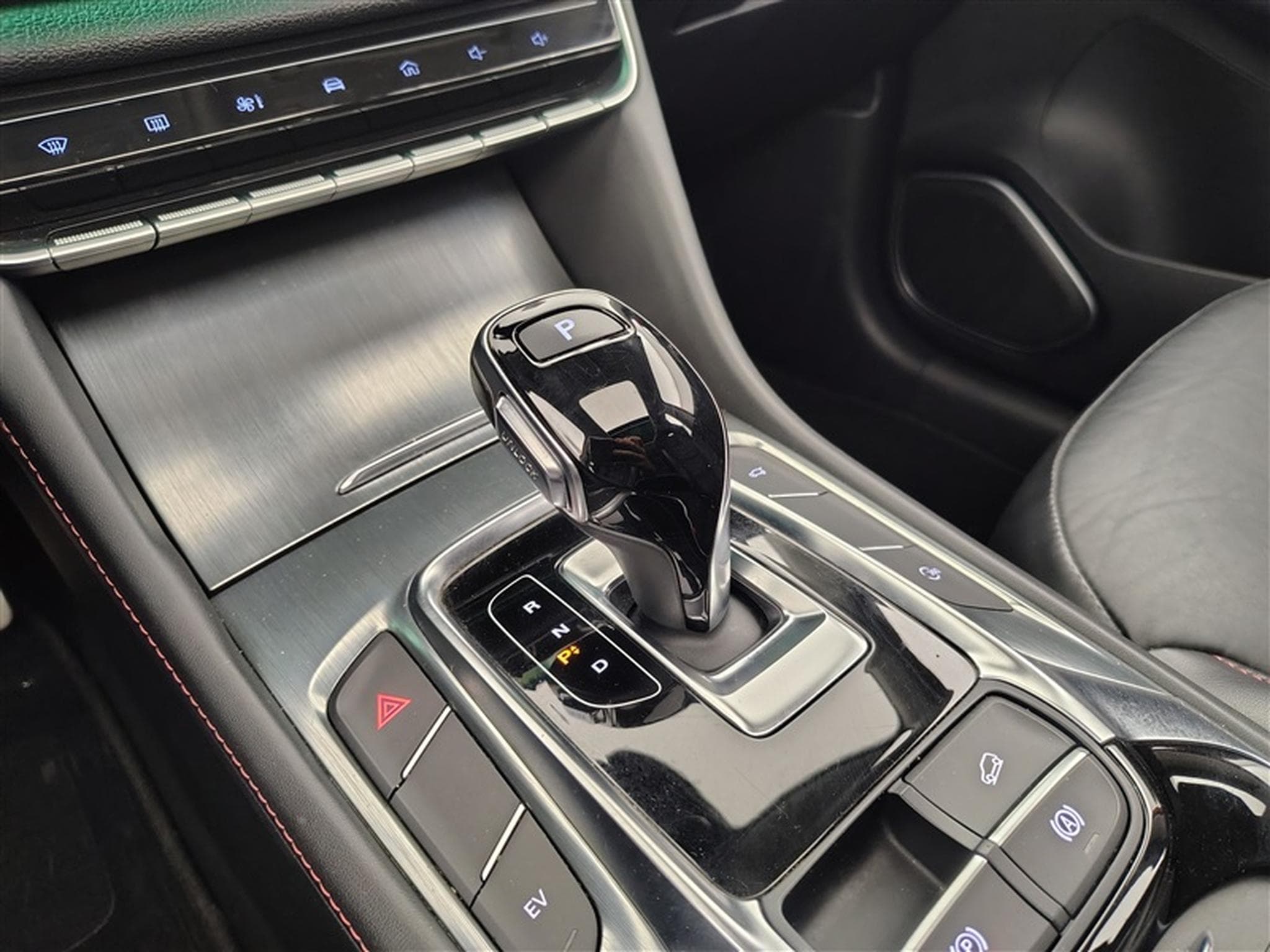 MG EHS 1.5 Turbo PHEV Luxury NAVI / CUIR / FULL LED (2023) - Photo 12
