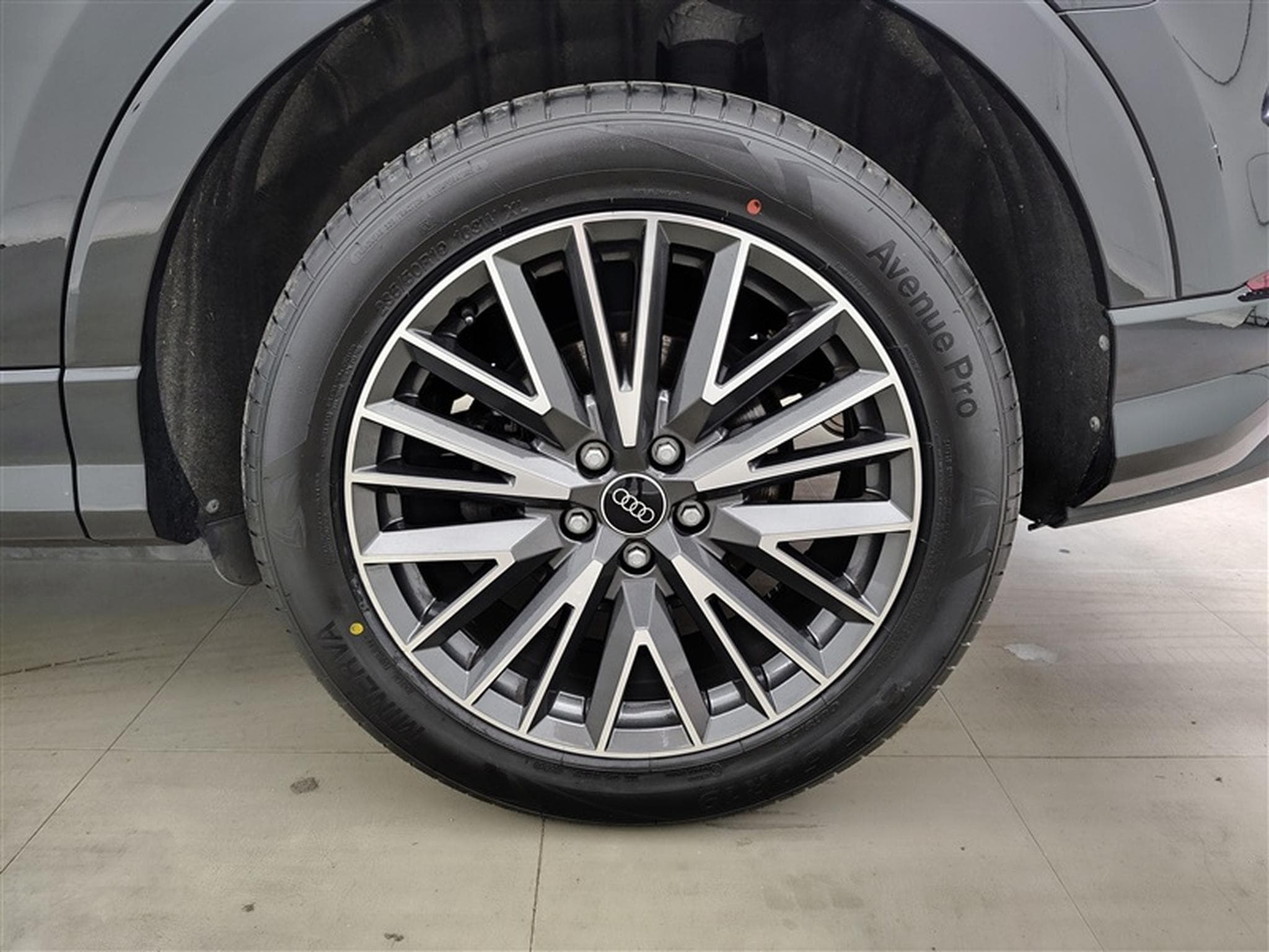 Audi Q3 35 TFSI S-line **NAVI/CAM/ALCANTARA/AUTO** (2023) - Photo 6