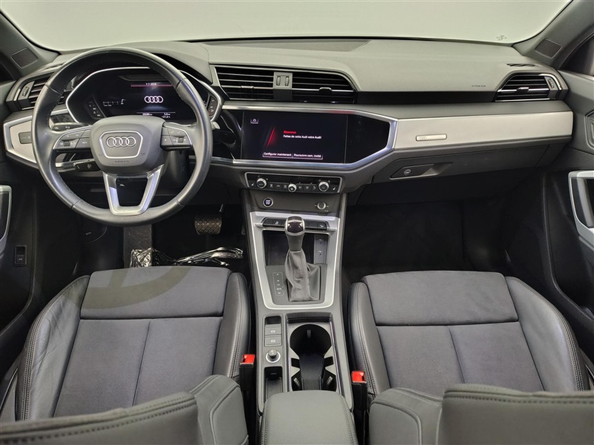 Audi Q3 35 TFSI S-line **NAVI/CAM/ALCANTARA/AUTO** (2023) - Photo 8