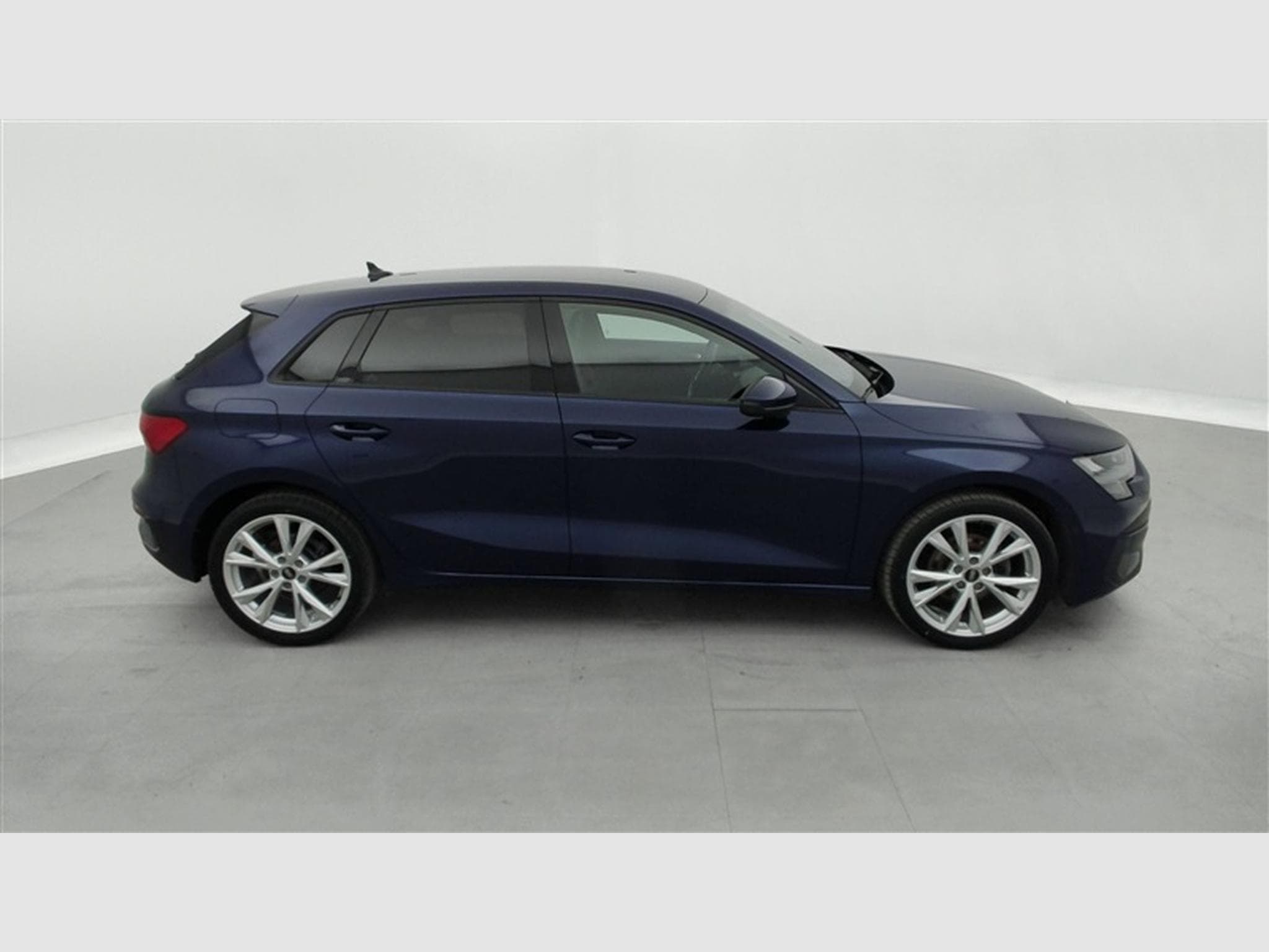 Audi A3 A3 Sportback 30 TFSI Advanced AUTO/NAVI/FULL LED/PDC** (2023) - Photo 23