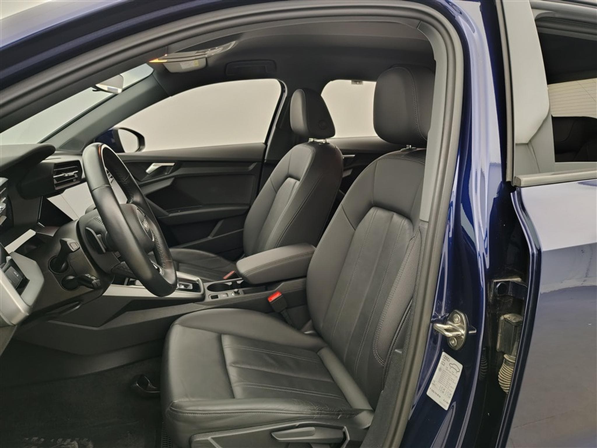 Audi A3 A3 Sportback 30 TFSI Advanced AUTO/NAVI/FULL LED/PDC** (2023) - Photo 7