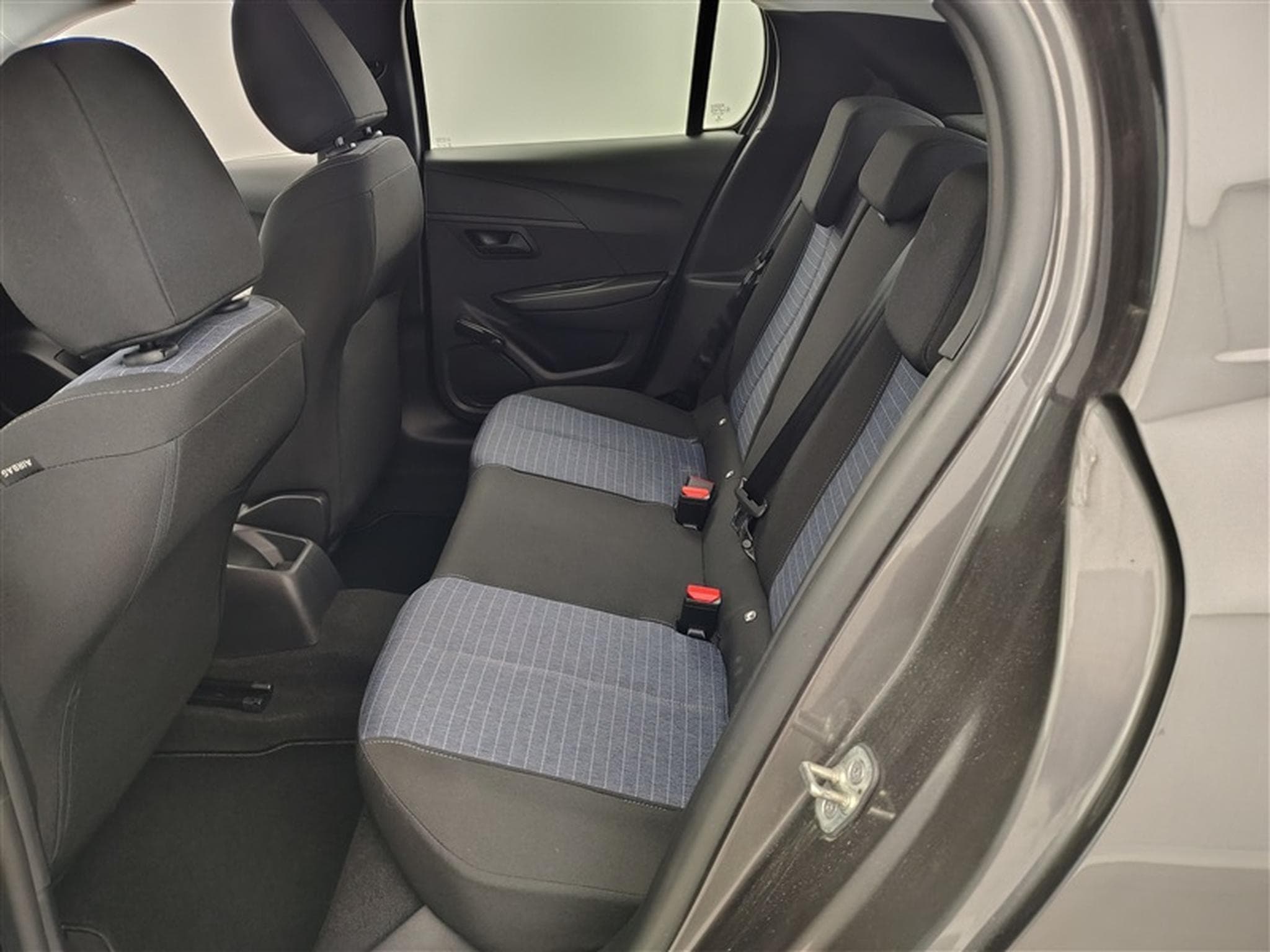 Peugeot 208 1.2i PureTech Like CLIM (2022) - Photo 13