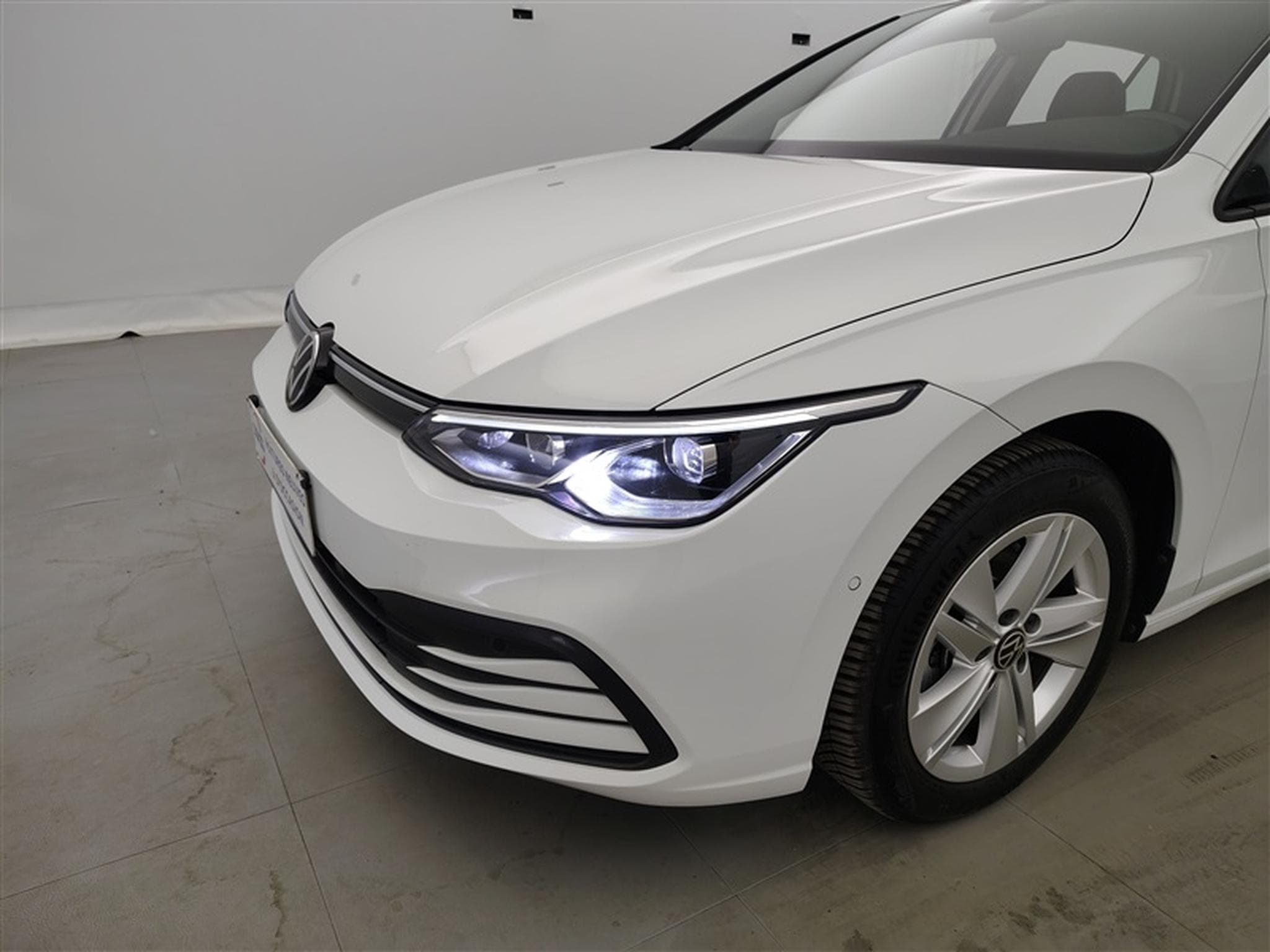 VW Golf 1.0 TSI Life  Navi / Led / PDC av+ar (2023) - Photo 15
