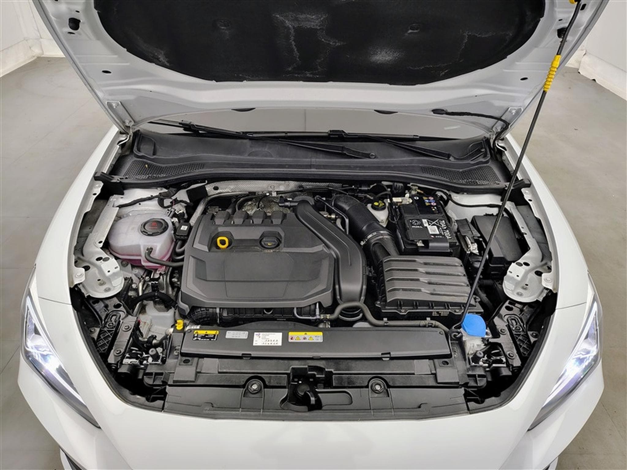 Cupra Leon 1.5 eTSI 150cv DSG  S-CUIR / NAVI / FULL LED / CARPLAY (2024) - Photo 20