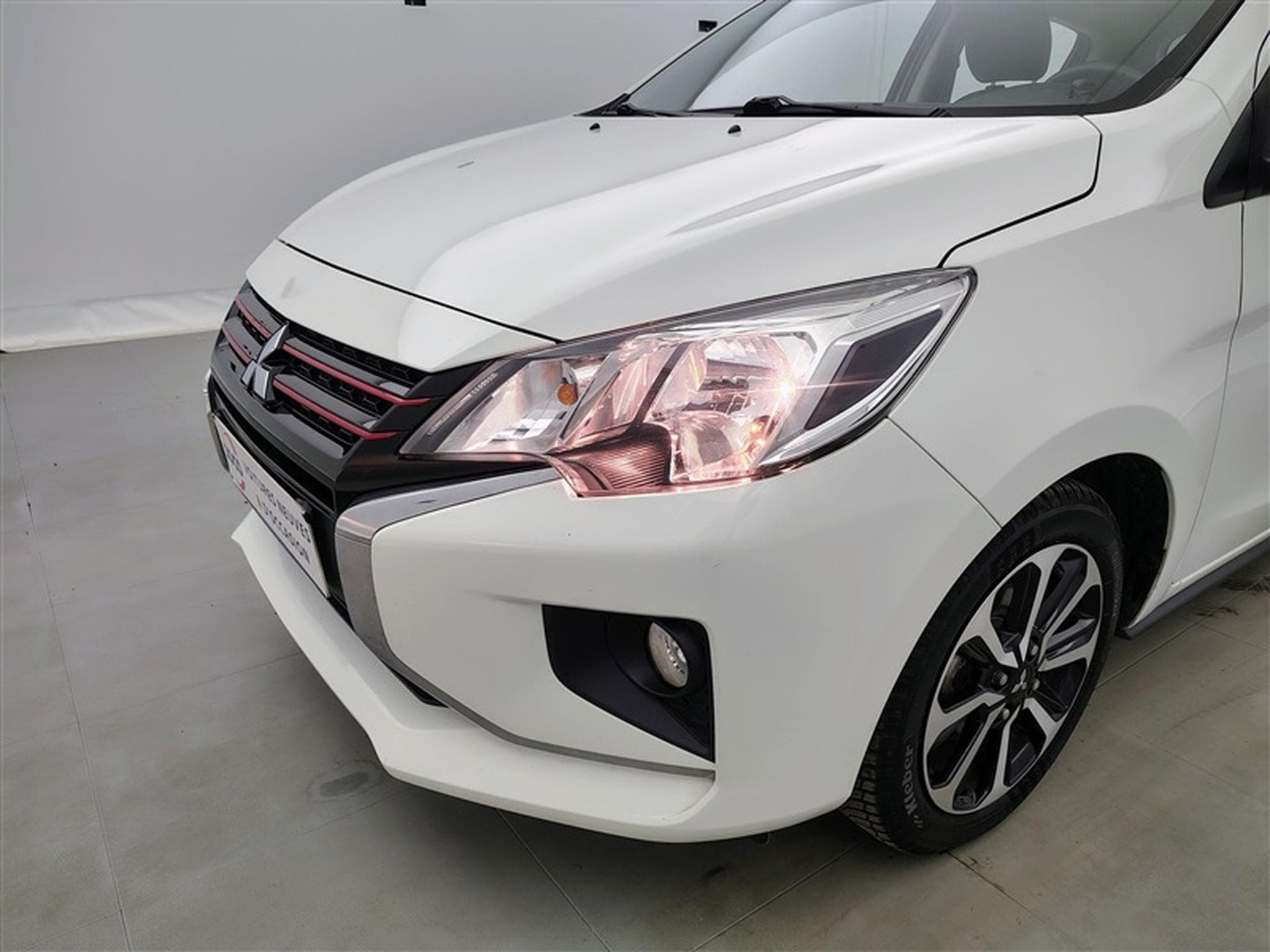 Mitsubishi Space Star 1.2 MiVEC RedLine Edition CARPLAY (2024) - Photo 15