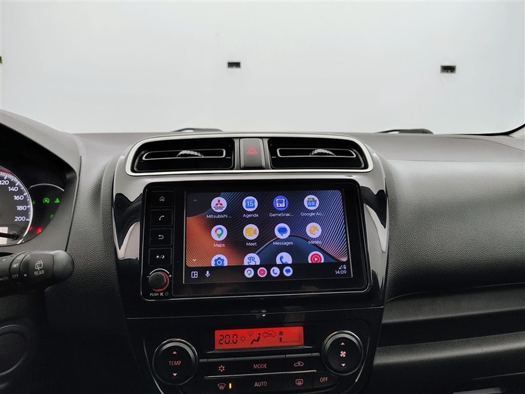 Mitsubishi Space Star 1.2 MiVEC RedLine Edition CARPLAY (2024) - Photo 19