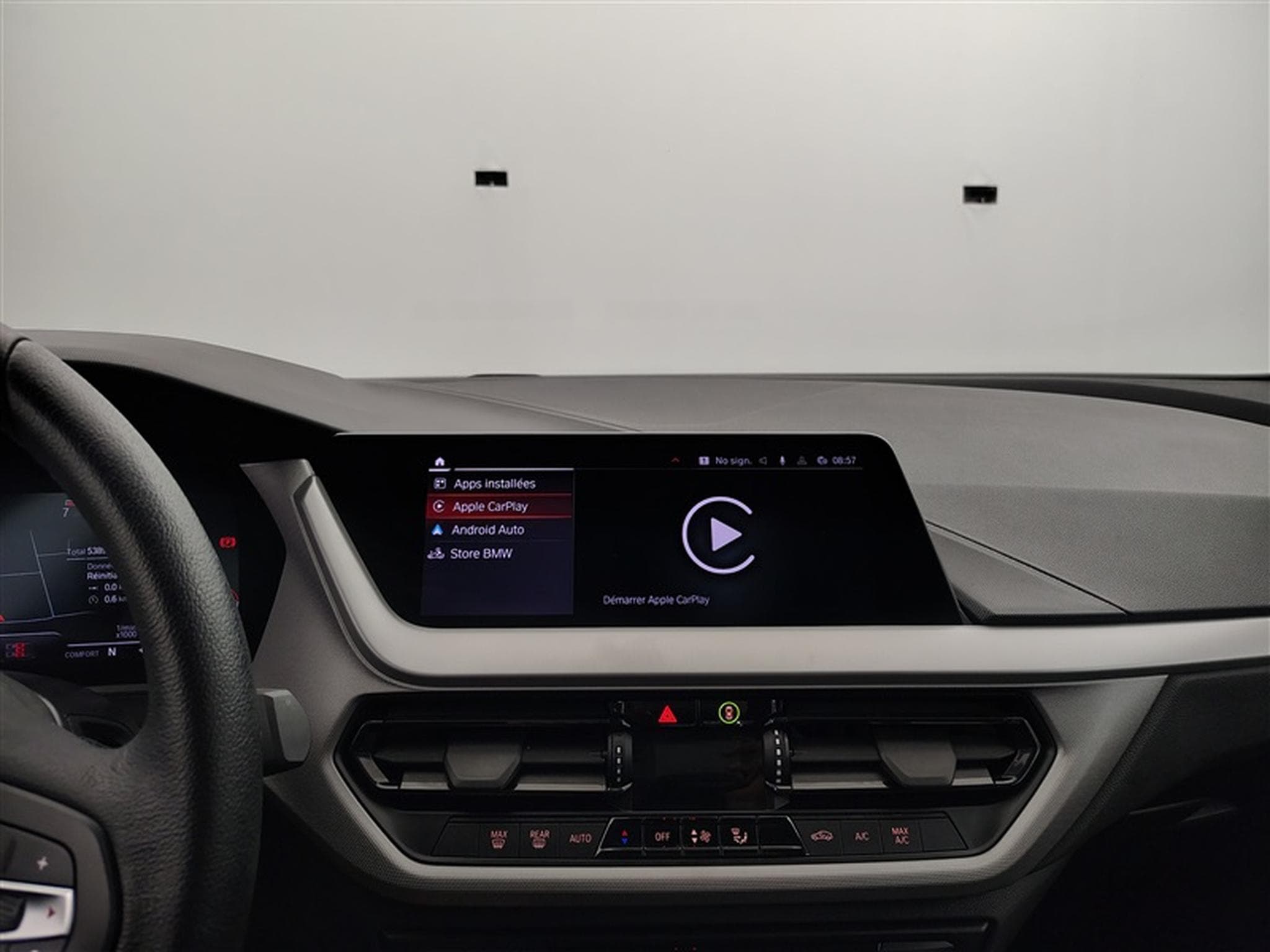 BMW 118 i  Navi Cockpit / Led / PDC av+ar (2021) - Photo 20