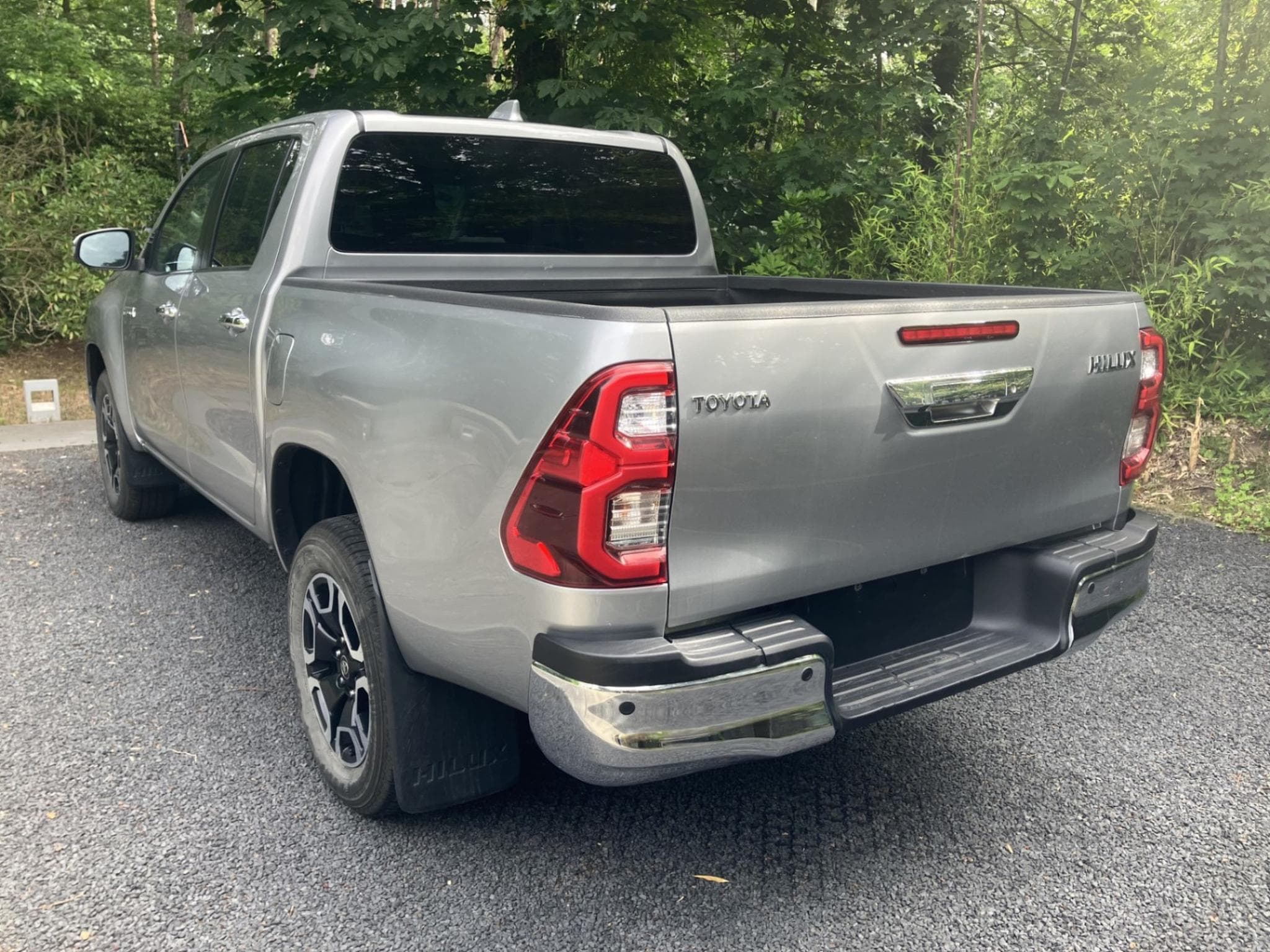 Toyota Hilux Comfort Double Cab (2024) - Photo 10