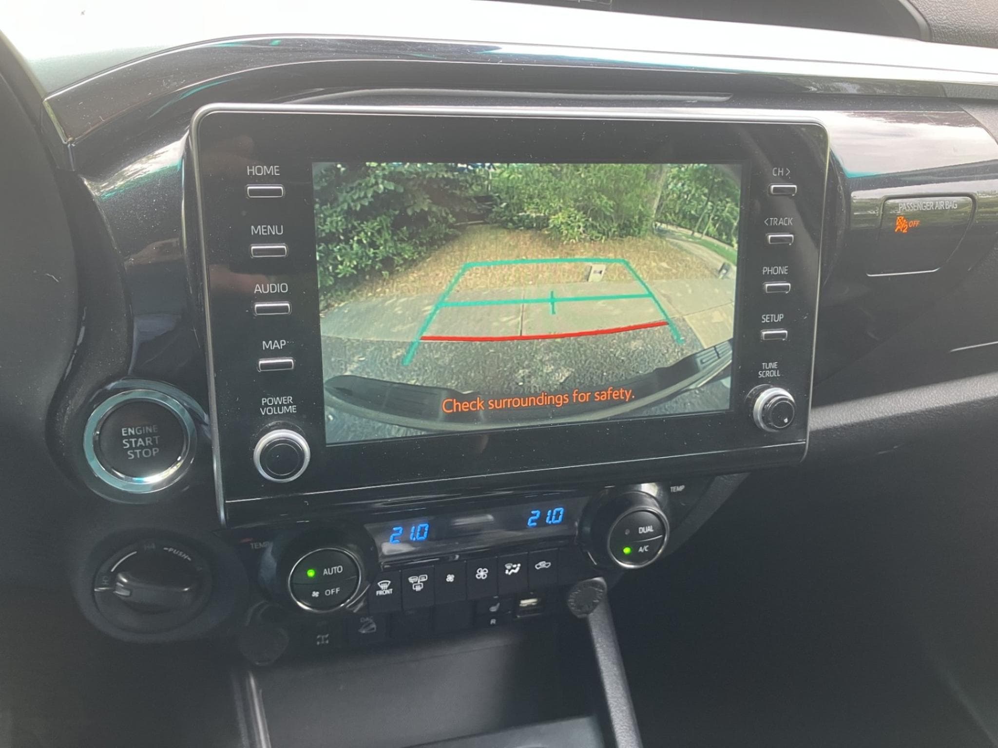 Toyota Hilux Comfort Double Cab (2024) - Photo 14