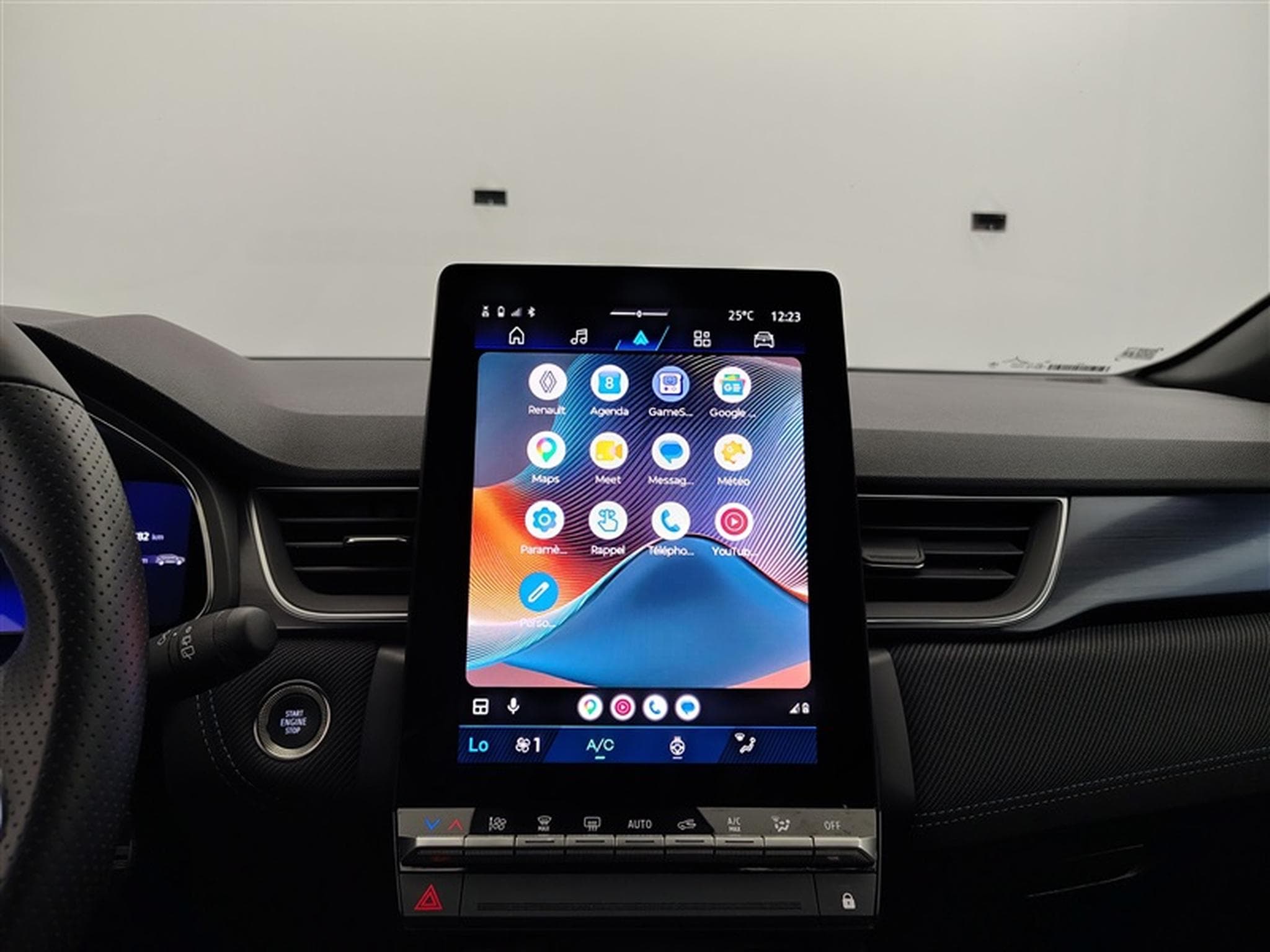 Renault Symbioz 1.6 E-TECH 145 Full Hybride Esprit Alpine NAVI/ S-CUIR/ LED (2025) - Photo 20