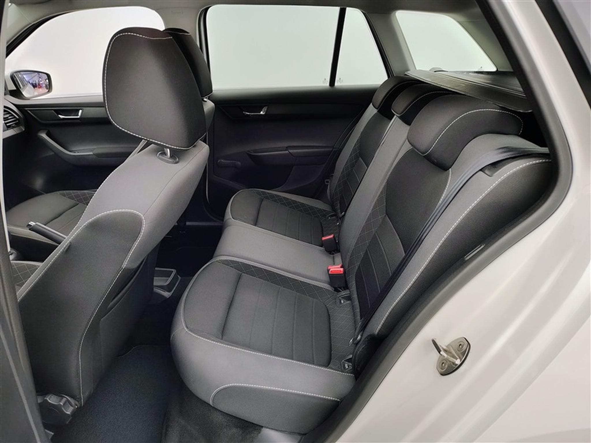 Skoda Fabia Combi 1.0 TSI 95Cv Ambition CARPLAY / ALU (2021) - Photo 12