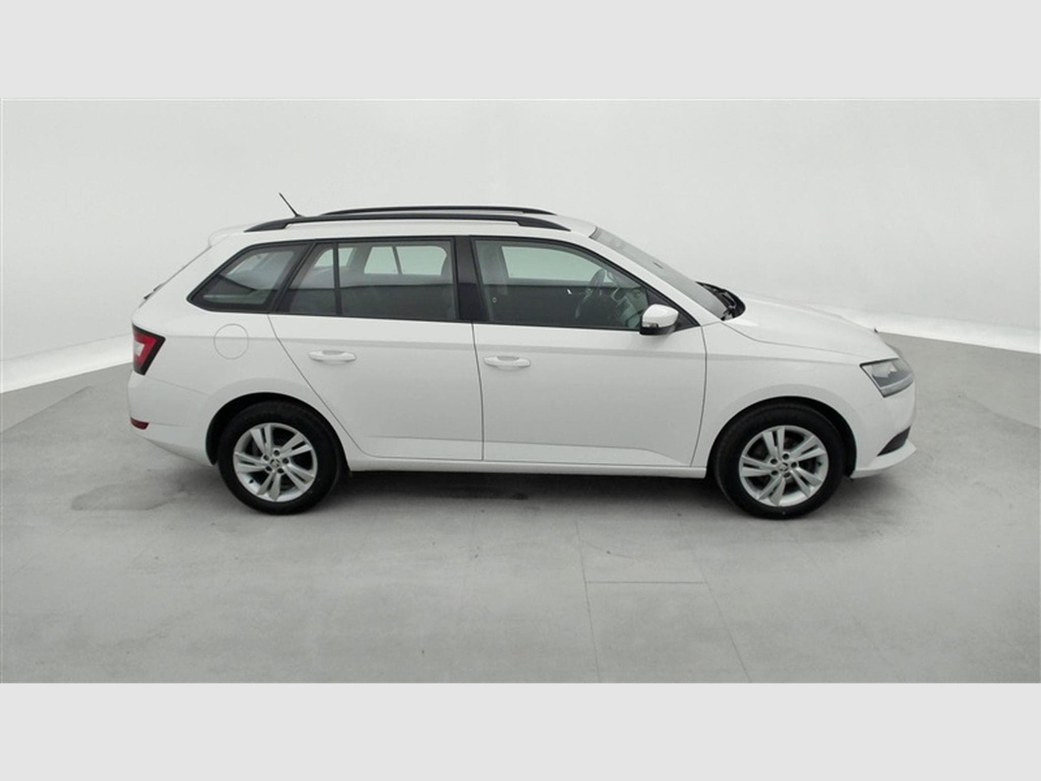 Skoda Fabia Combi 1.0 TSI 95Cv Ambition CARPLAY / ALU (2021) - Photo 22