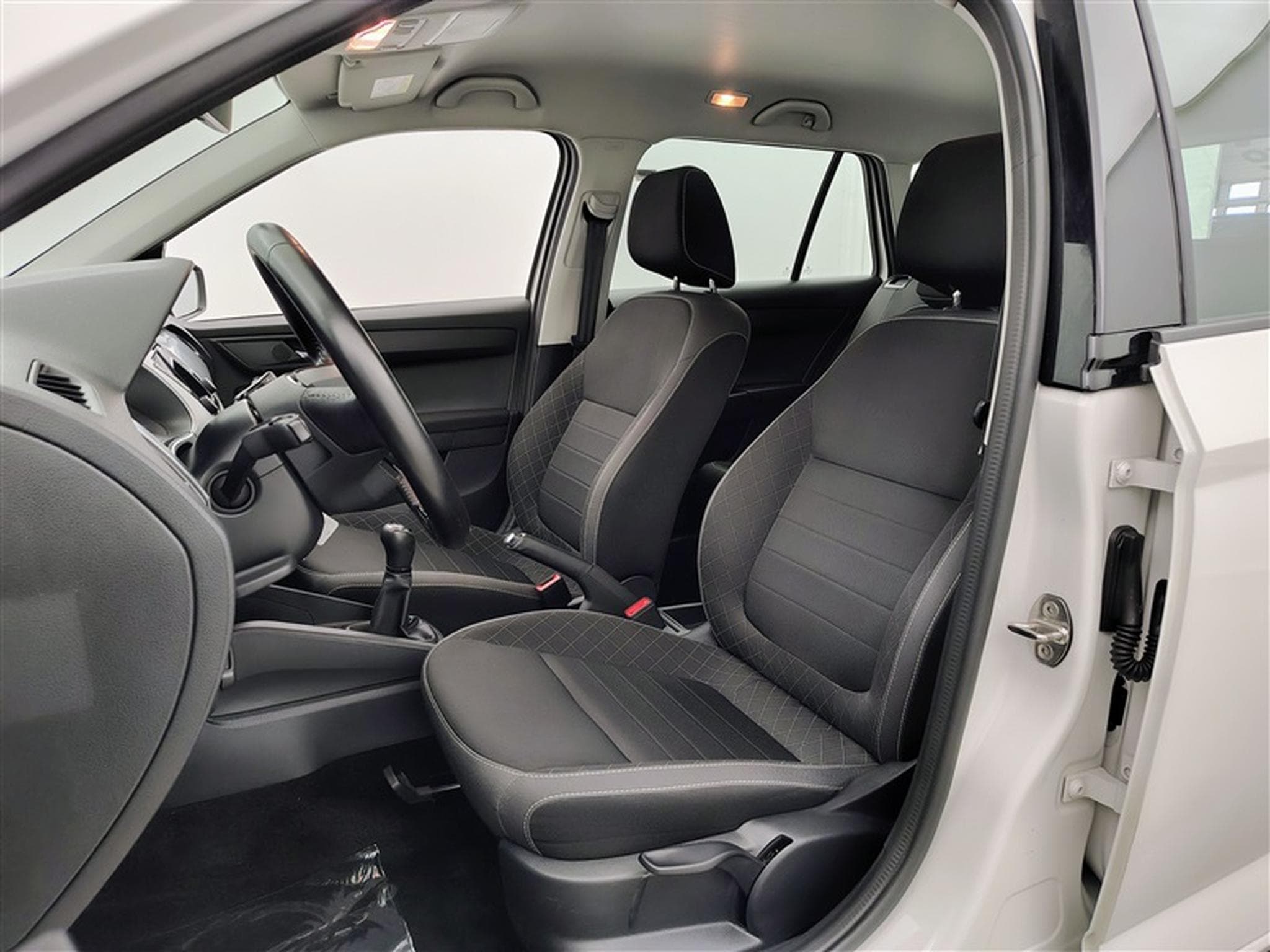 Skoda Fabia Combi 1.0 TSI 95Cv Ambition CARPLAY / ALU (2021) - Photo 6