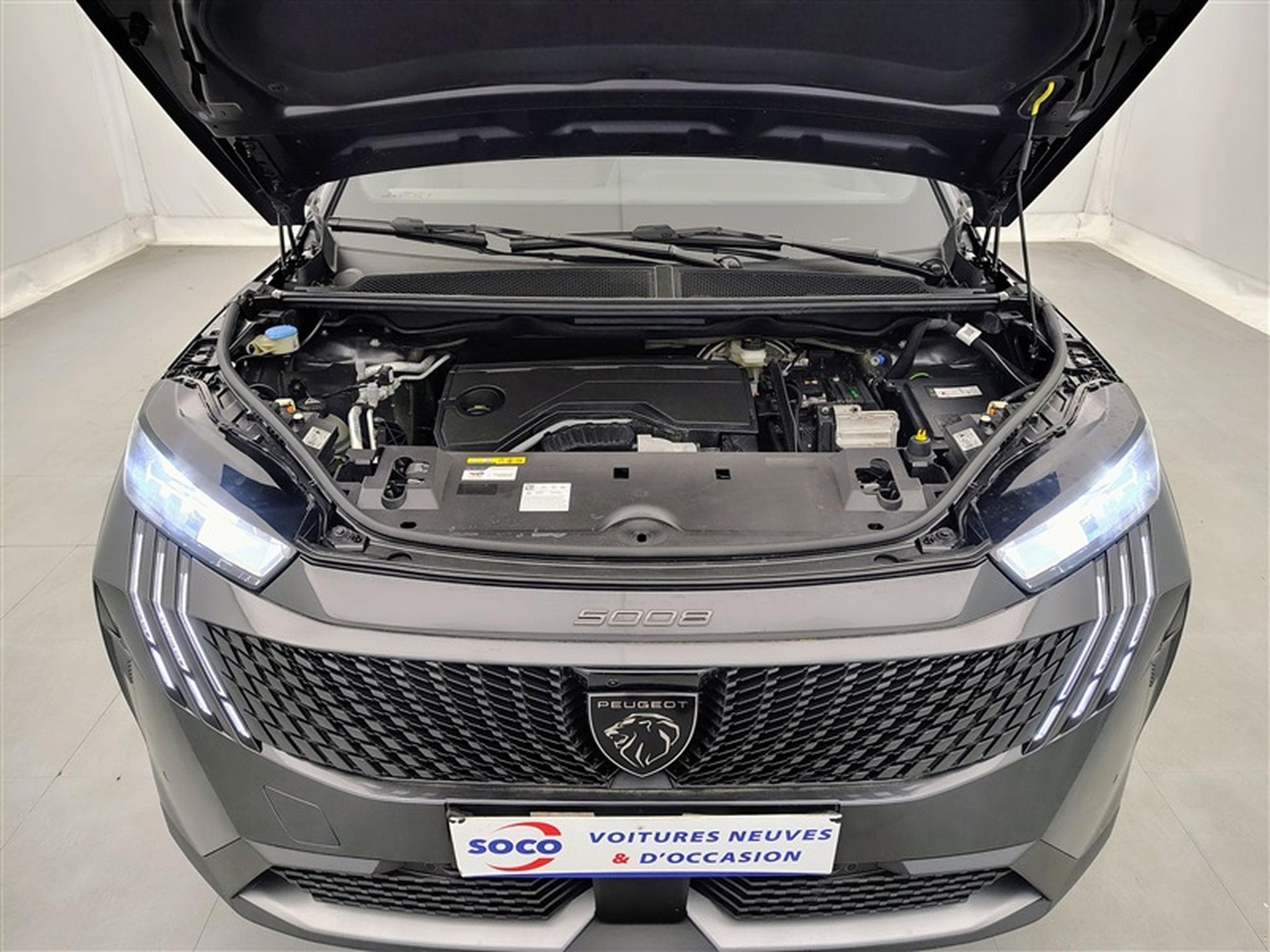 Peugeot 5008 1.2 HYBRID 145cv e-DCS6 Allure NAVI /CARPLAY/FULL LED/S-CUIR (2025) - Photo 19