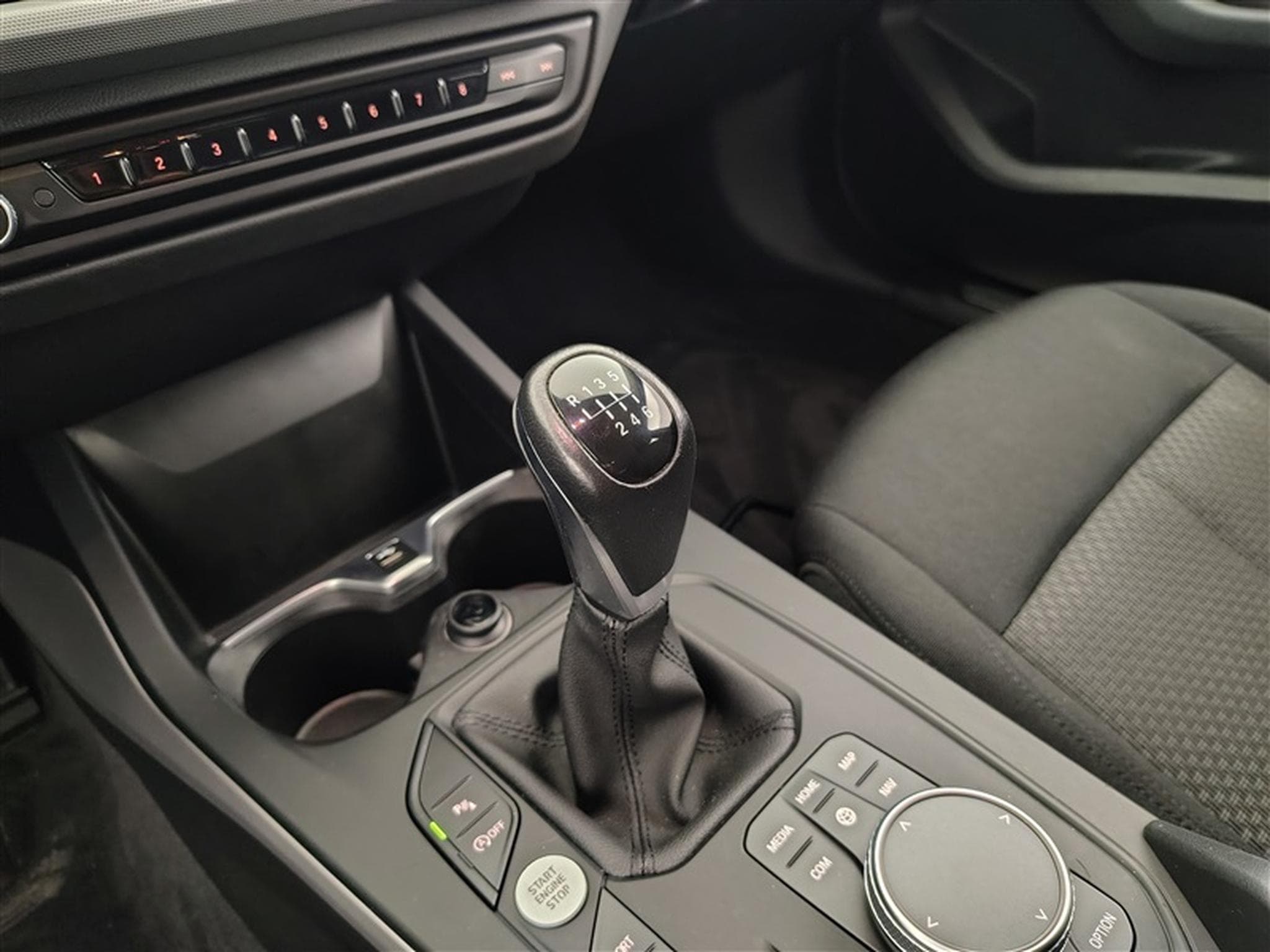 BMW 116 116 d Business NAVI/FULL LED/JA/PDC AV AR (2023) - Photo 12