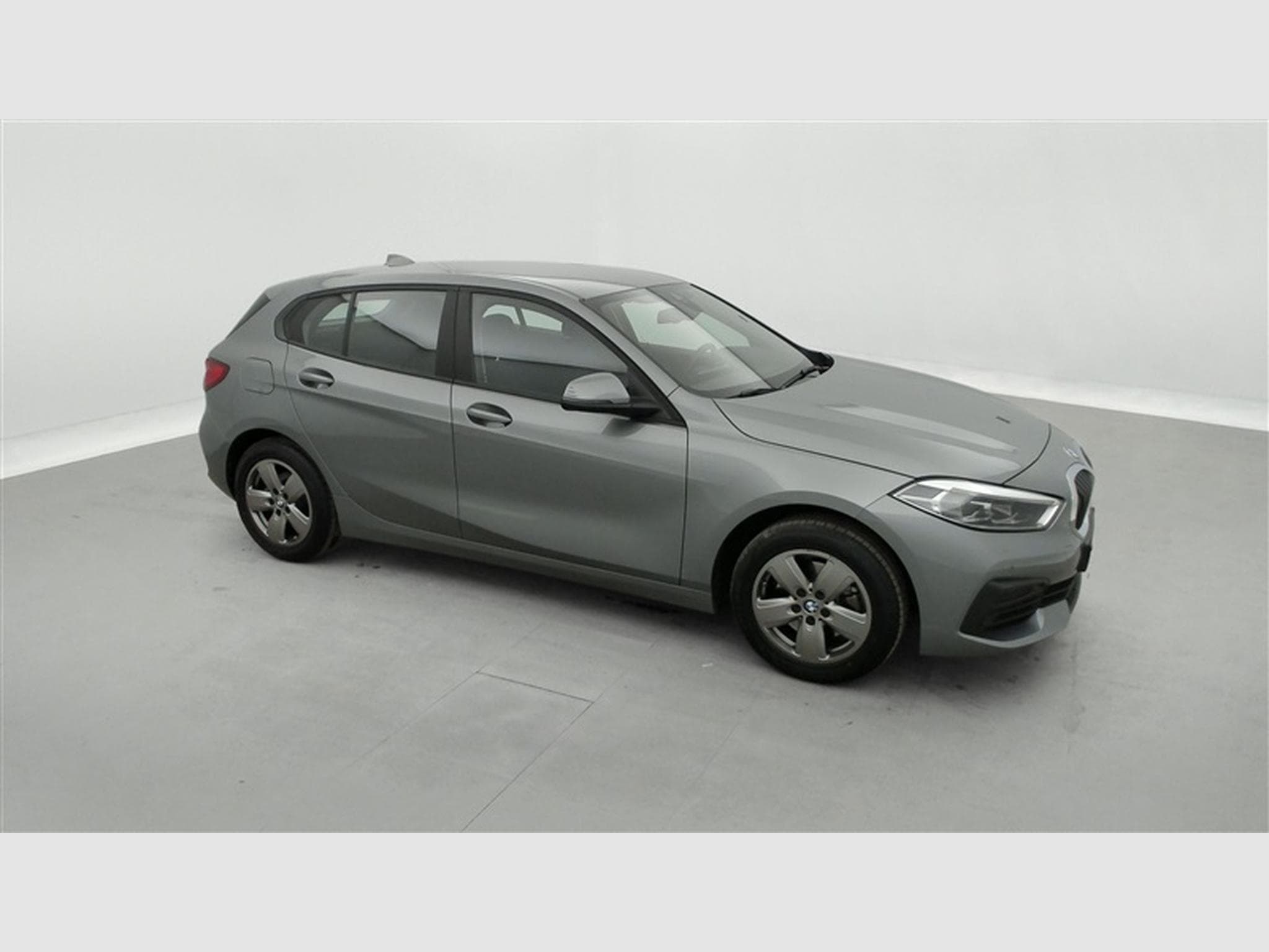 BMW 118 iA Business NAVI / FULL LED / PDC AV-AR (2023) - Photo 23