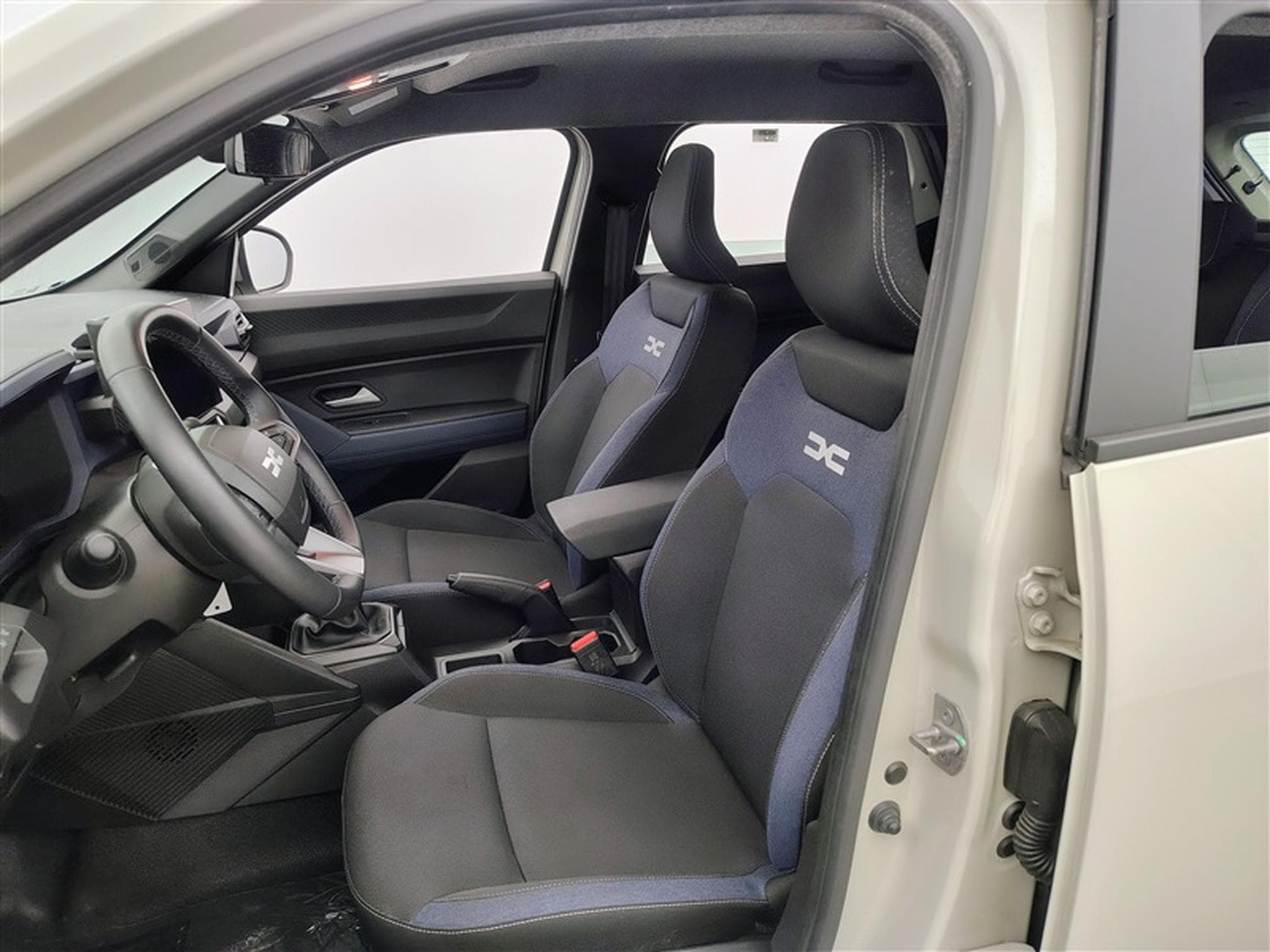 Dacia Duster 1.0 ECO-G Journey CARPLAY / FULL LED / CAMERA / JA 17" (2024) - Photo 7