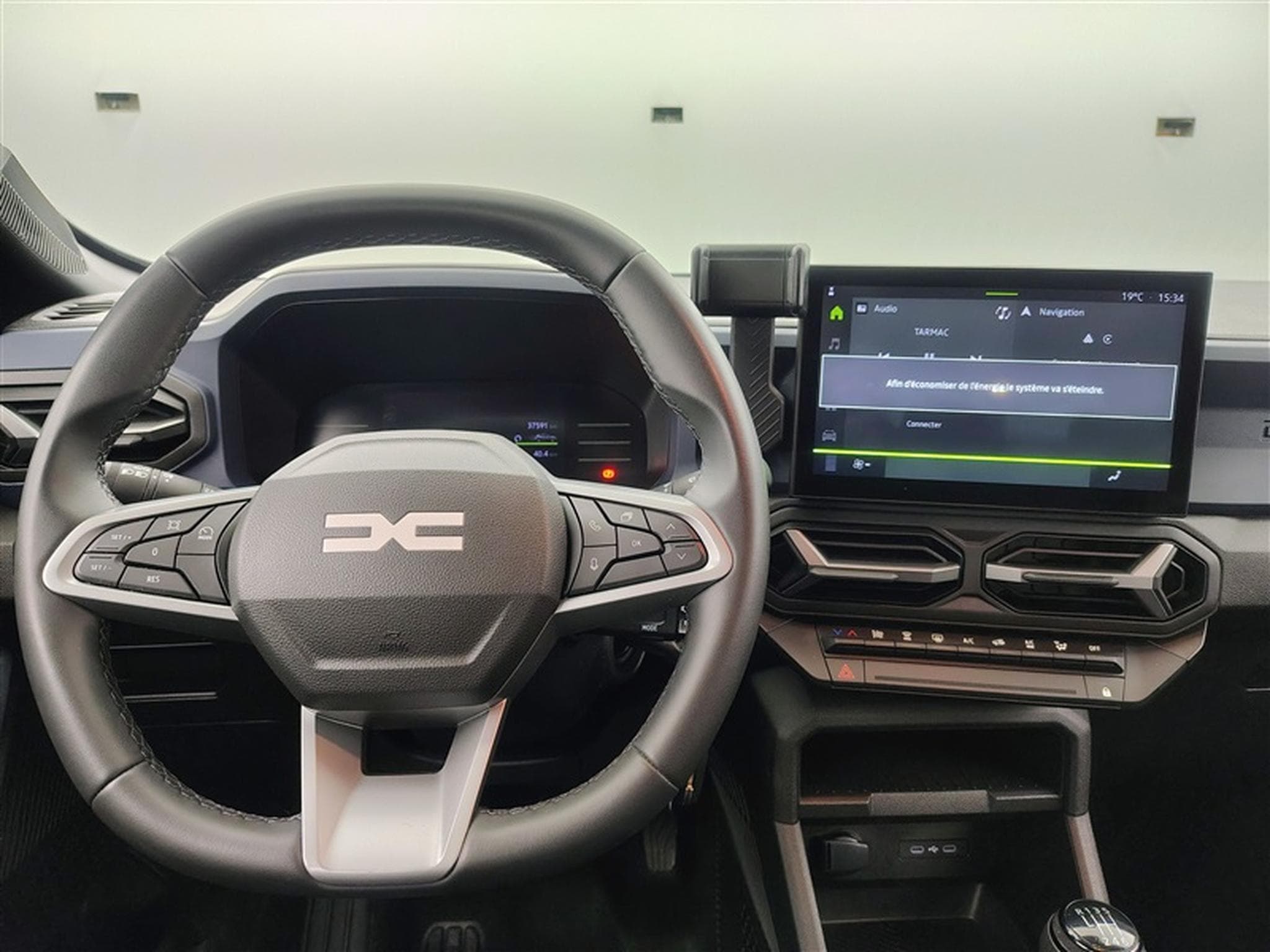 Dacia Duster 1.0 ECO-G Journey CARPLAY / FULL LED / CAMERA / JA 17" (2024) - Photo 9