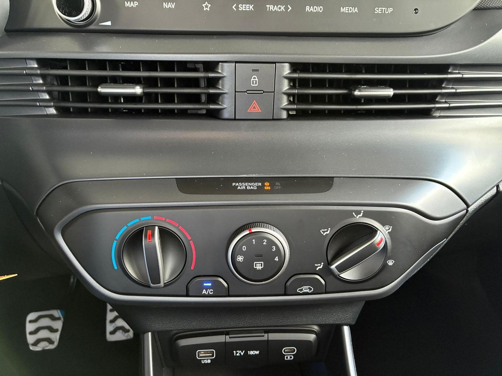 Hyundai Bayon Standard (2026) - Photo 15