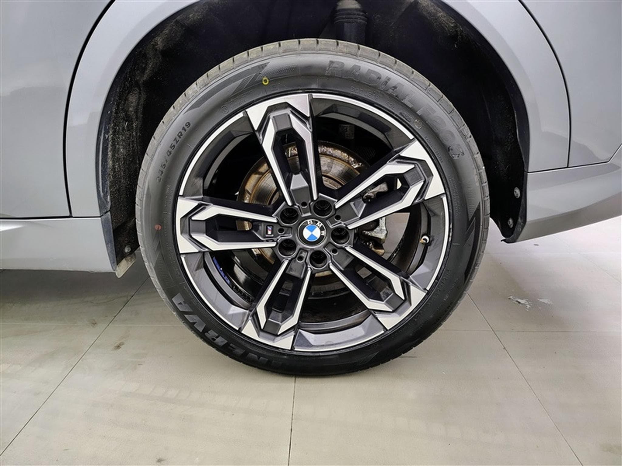 BMW X2 1.5iA sDrive20 PACK M NAVI / FULL LED / S-CUIR (2024) - Photo 6