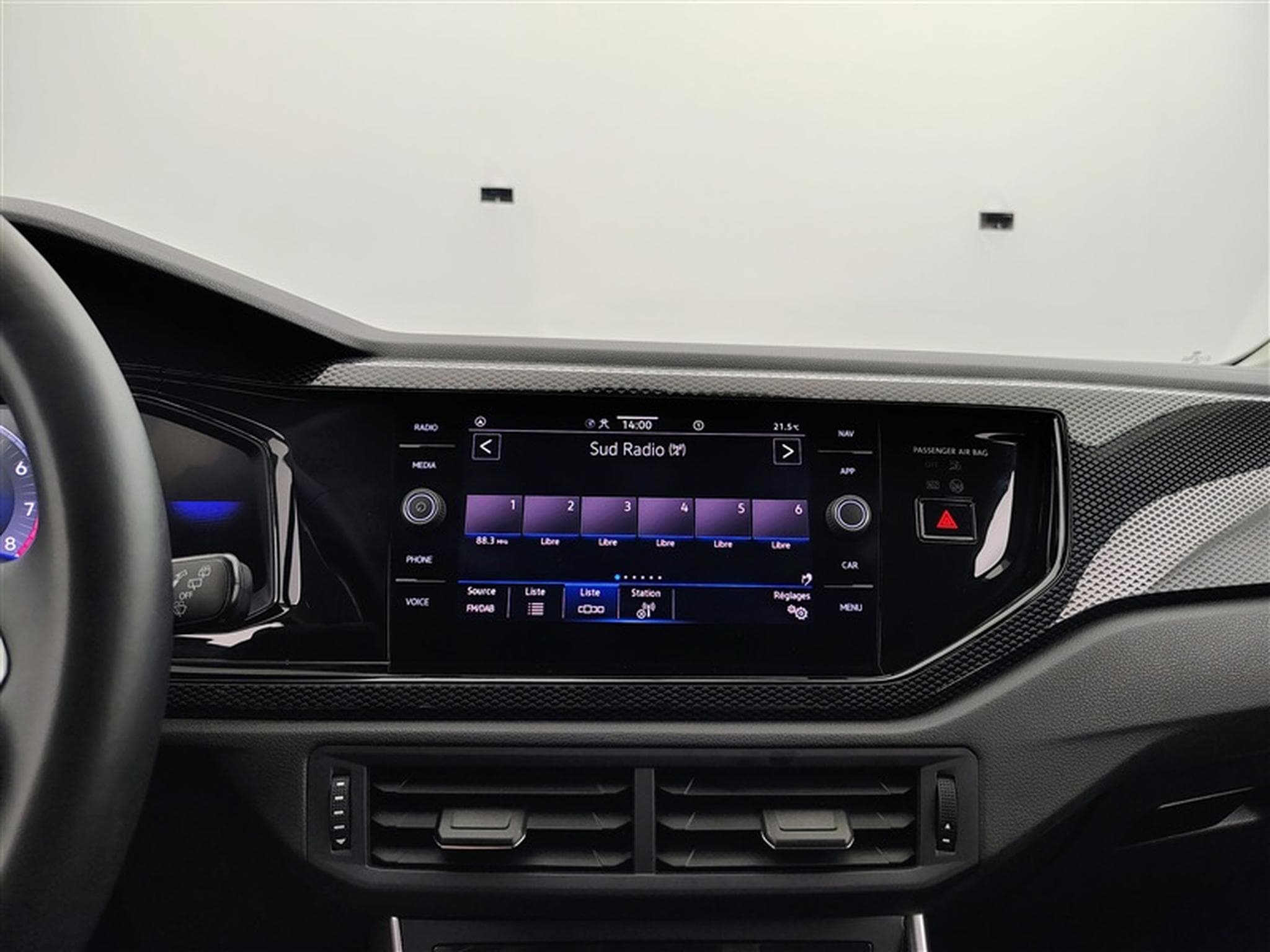 VW Taigo 1.0 TSI 115cv DSG Style CARPLAY / FULL LED / CAMERA / JA 17" (2025) - Photo 11