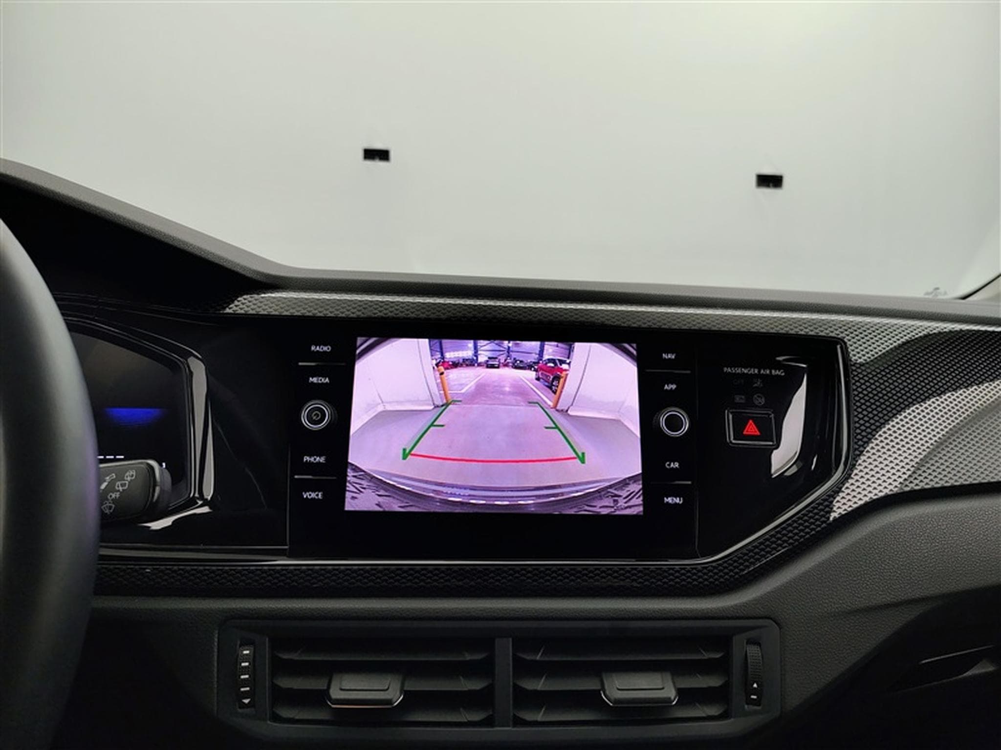 VW Taigo 1.0 TSI 115cv DSG Style CARPLAY / FULL LED / CAMERA / JA 17" (2025) - Photo 17