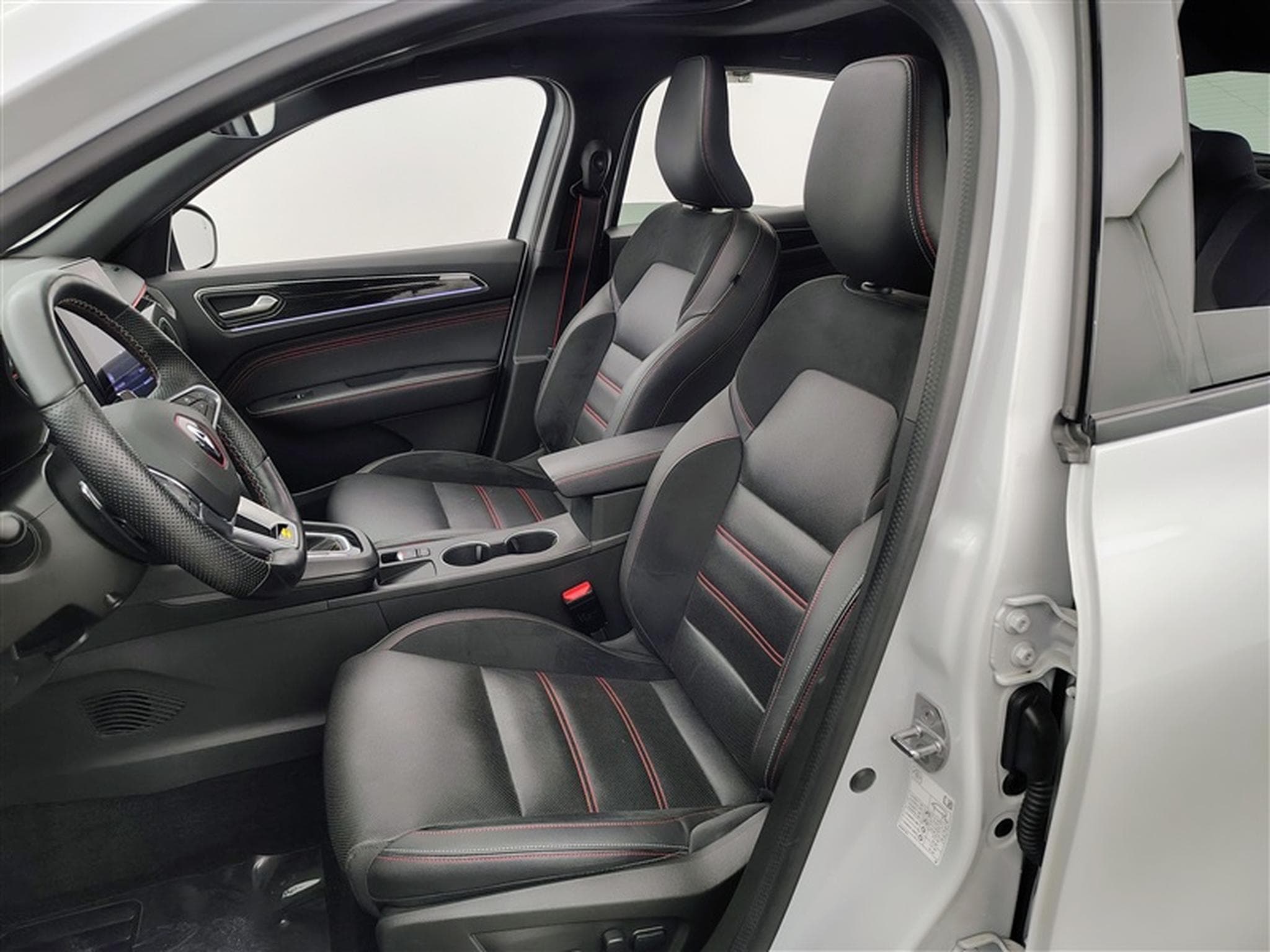 Renault Arkana 1.3 TCe EDC R.S.Line CUIR / NAVI / FULL LED (2023) - Photo 7
