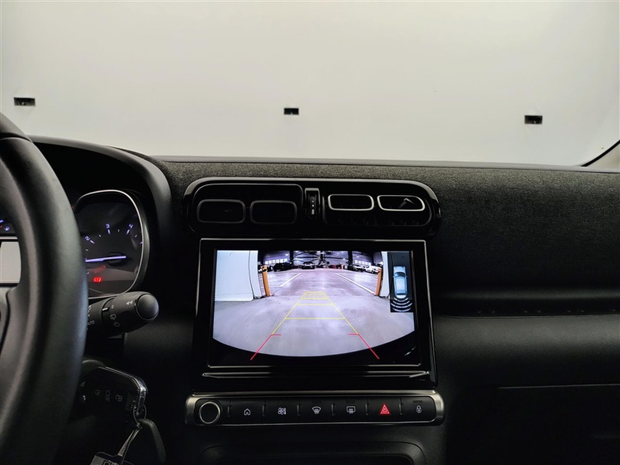 Citroen C3 Aircross 1.5 BlueHDi Shine S&S (EU6.4) (2023) - Photo 17
