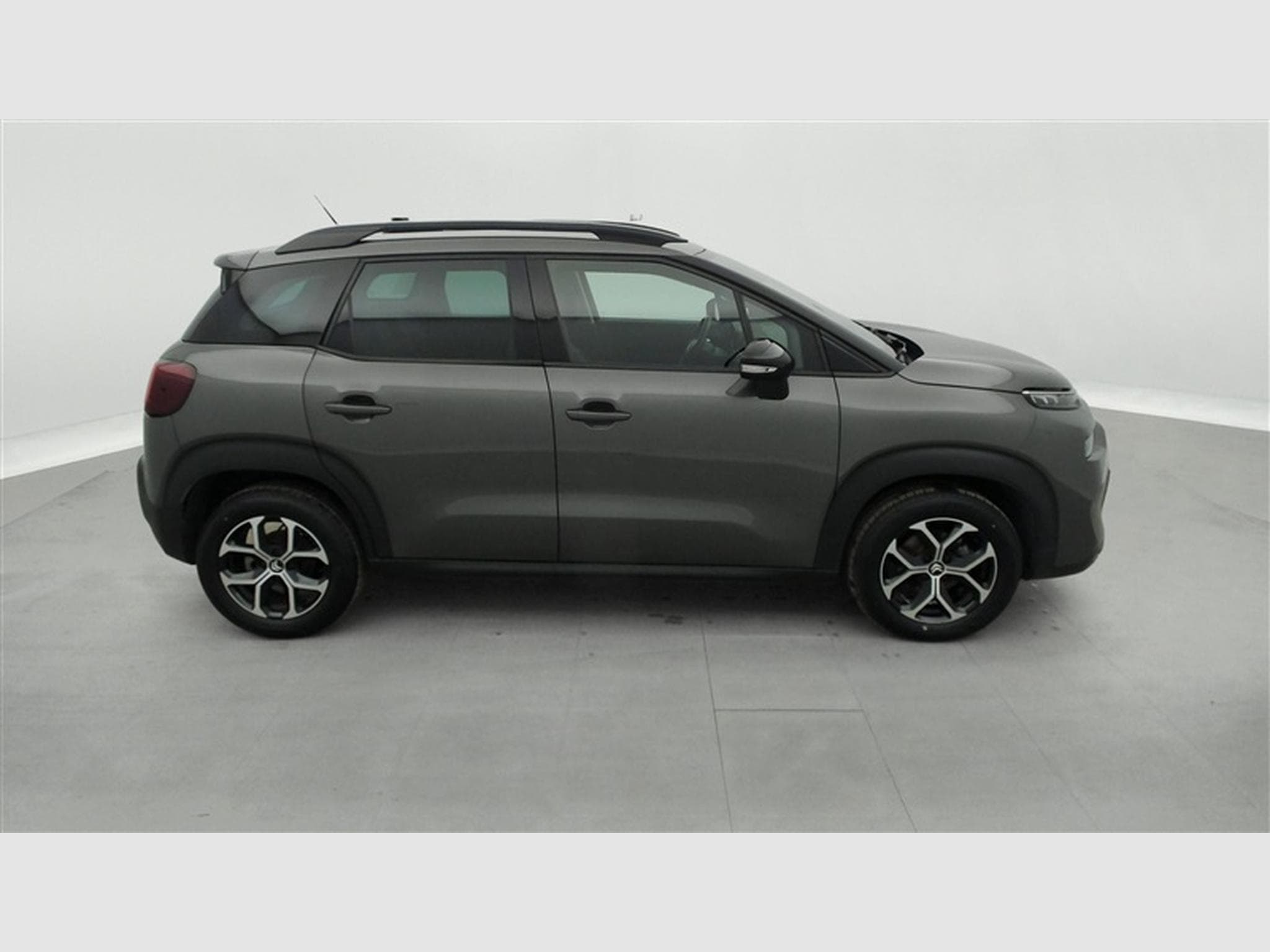Citroen C3 Aircross 1.5 BlueHDi Shine S&S (EU6.4) (2023) - Photo 23