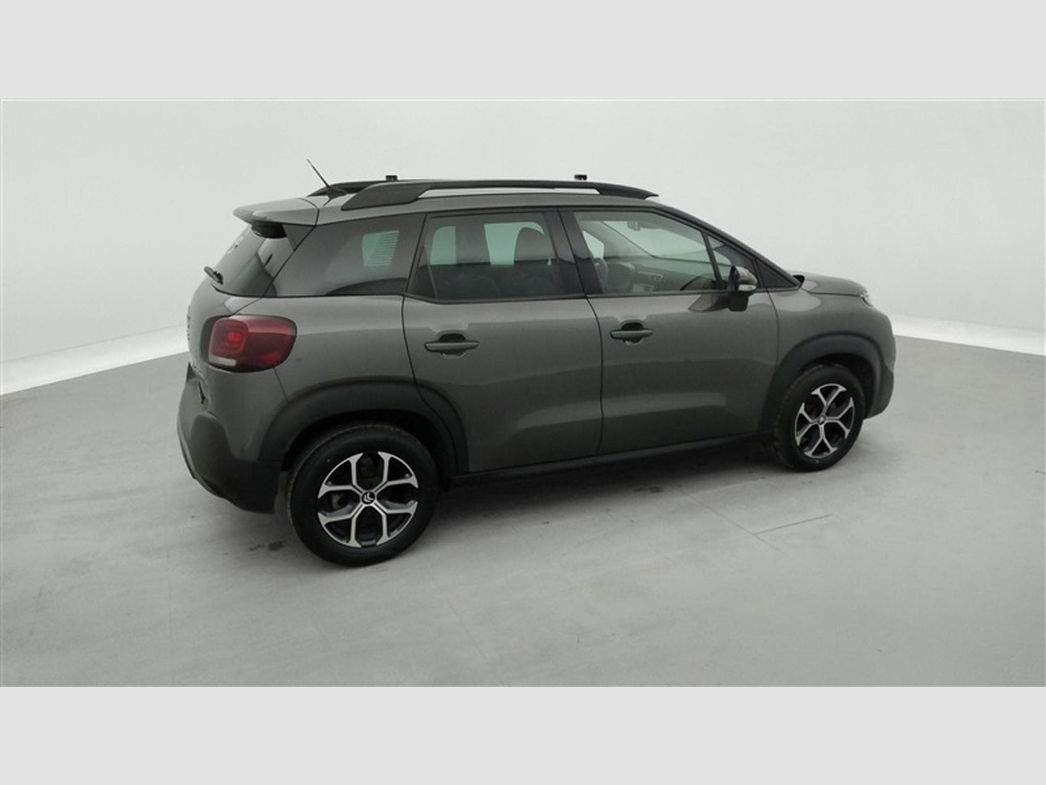 Citroen C3 Aircross 1.5 BlueHDi Shine S&S (EU6.4) (2023) - Photo 24