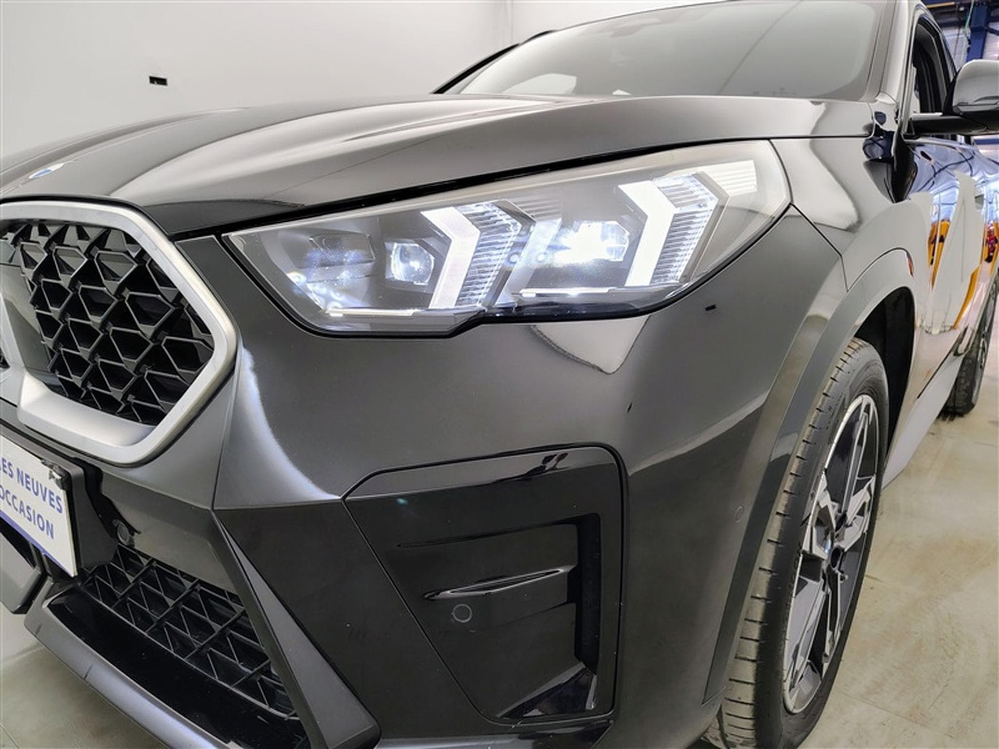 BMW X2 1.5iA sDrive20 Pack M NAVI / FULL LED / CAMERA / JA 18" (2024) - Photo 15