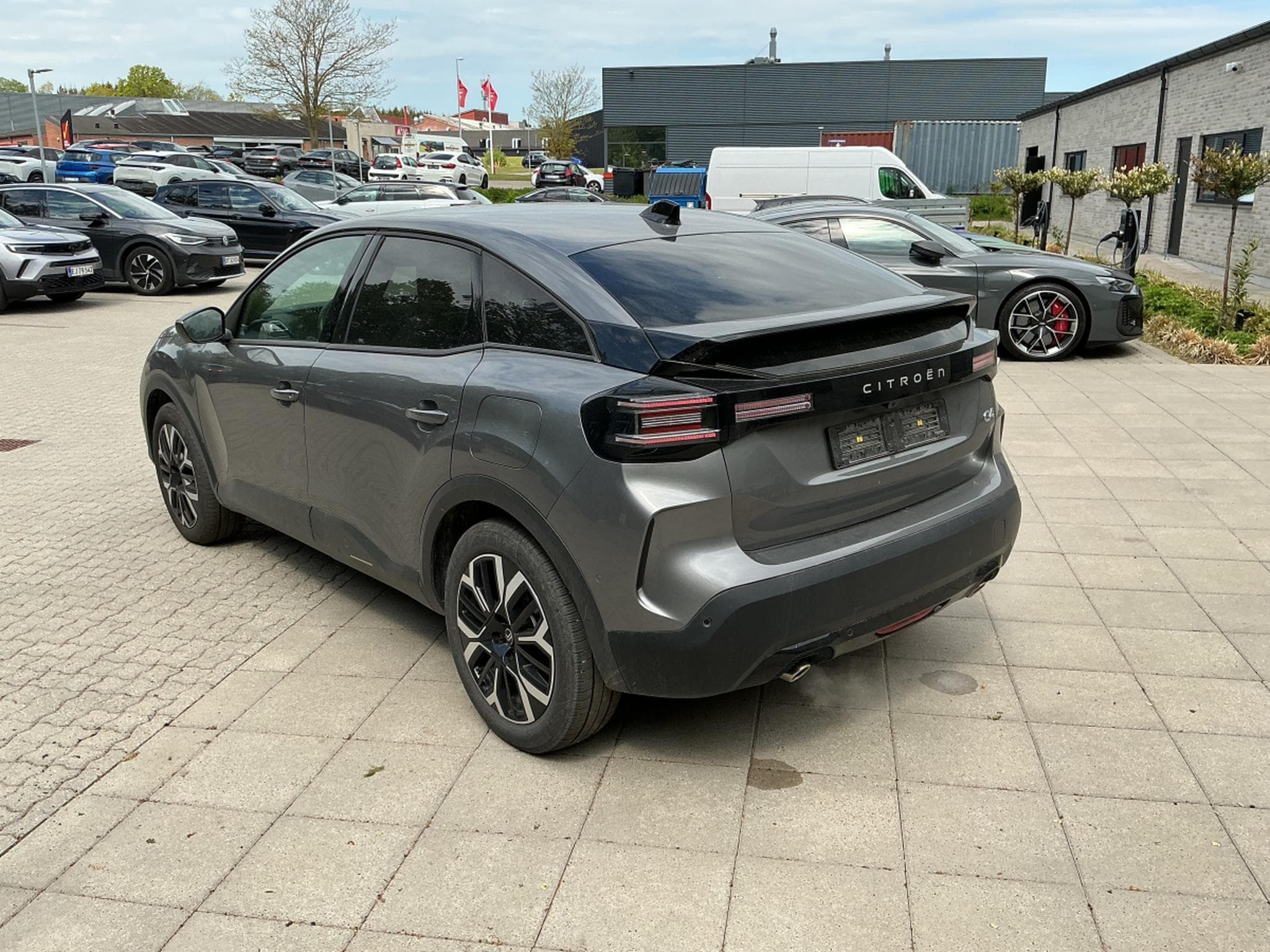 Citroen C4 Max (2025) - Photo 4