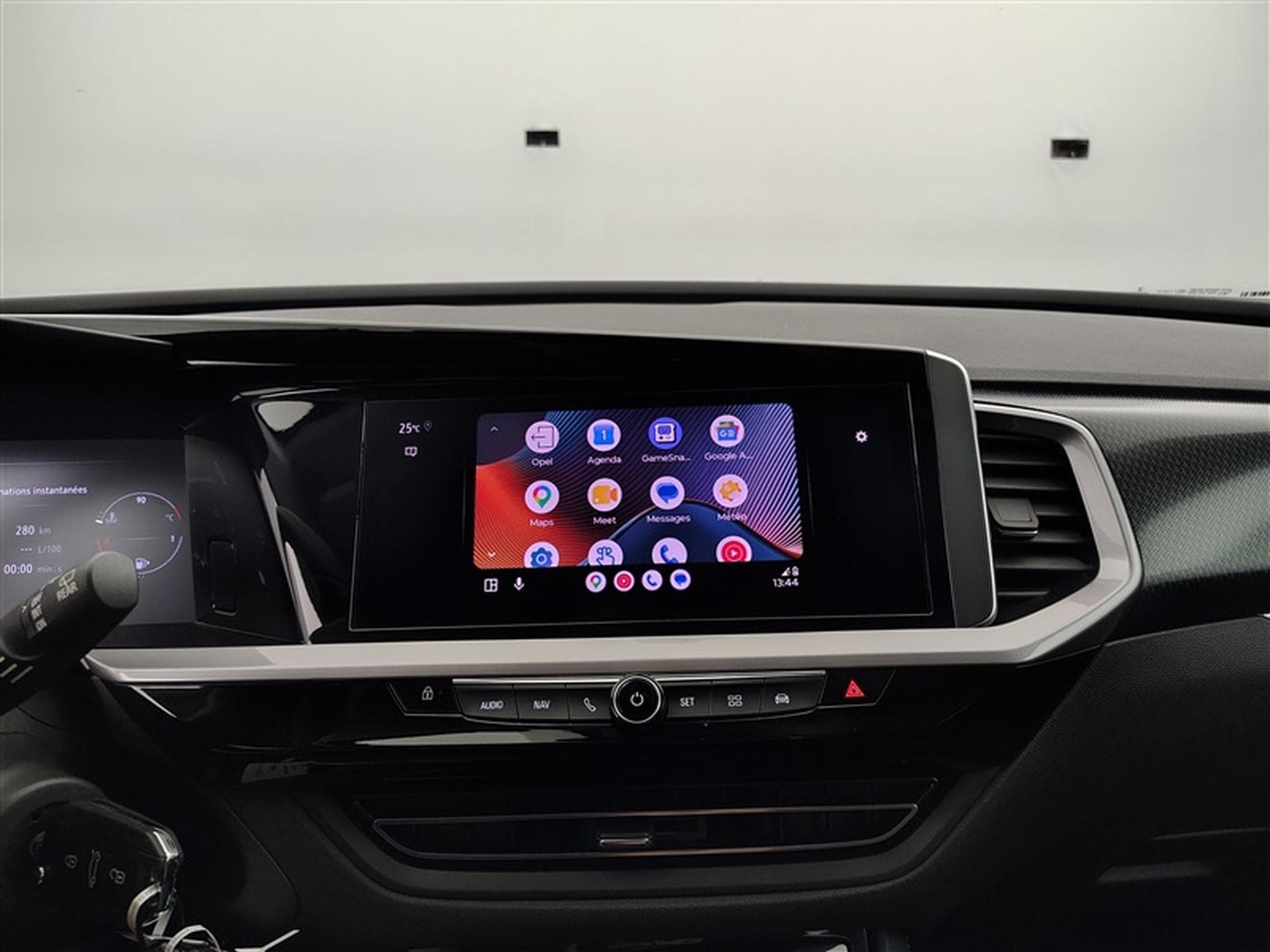 Opel Grandland 1.2 Turbo 130cv GS CARPLAY / FULL LED / CUIR PARTIEL / JA18 (2023) - Photo 19