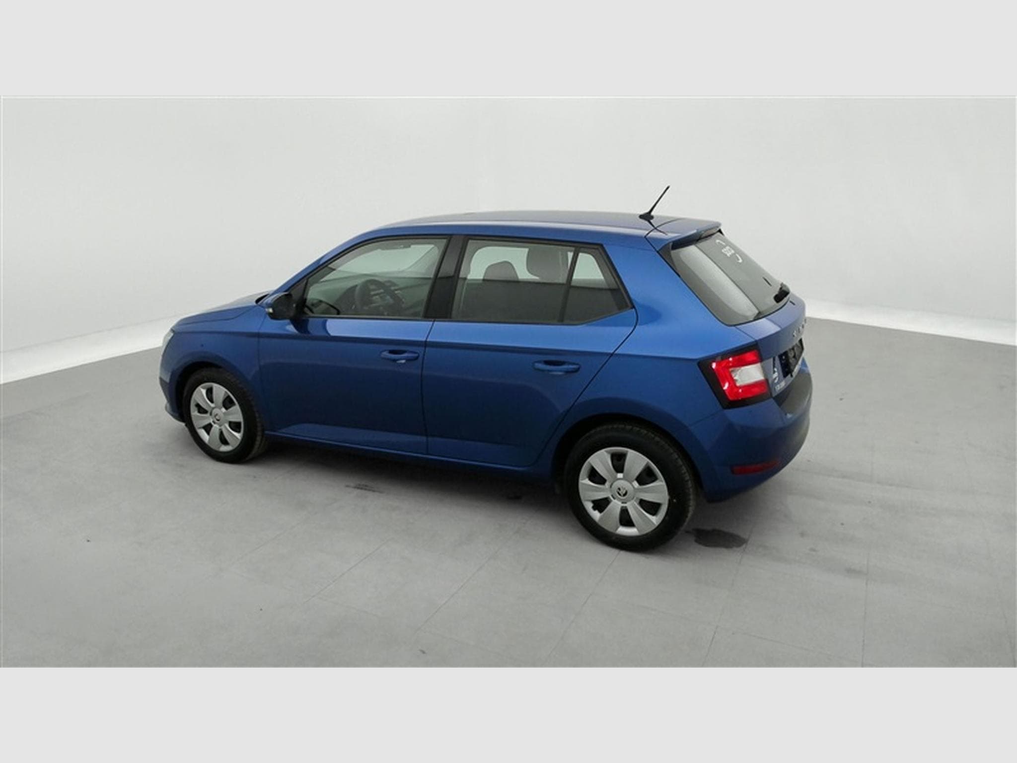 Skoda Fabia 1.0i Active (2021) - Photo 23
