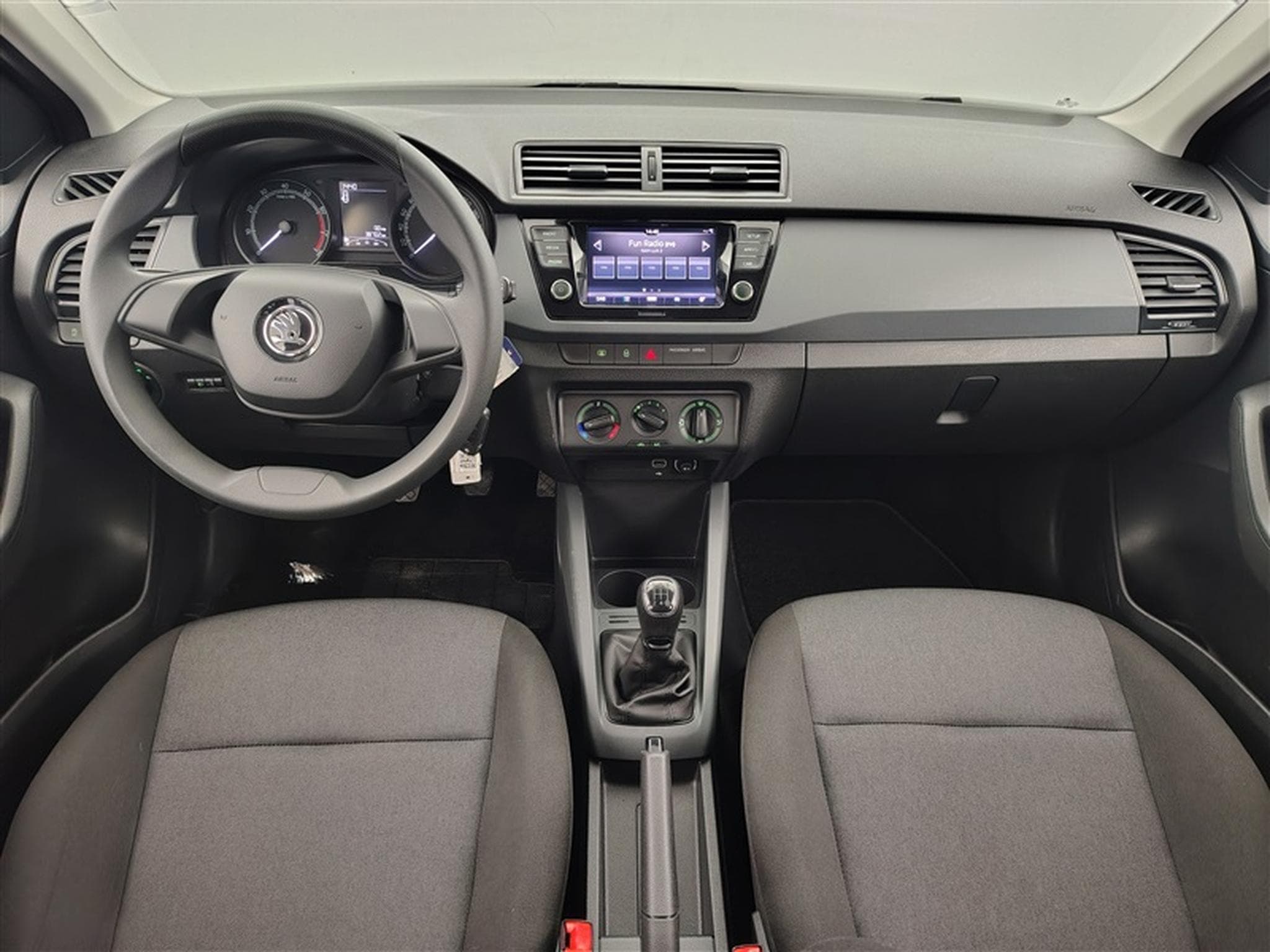 Skoda Fabia 1.0i Active (2021) - Photo 7